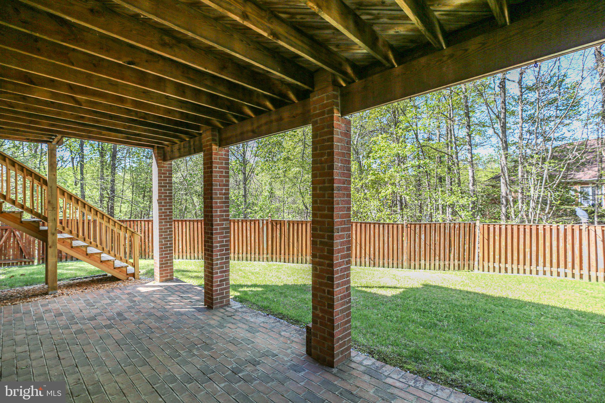 HUNTINGTON HILLS - Residential