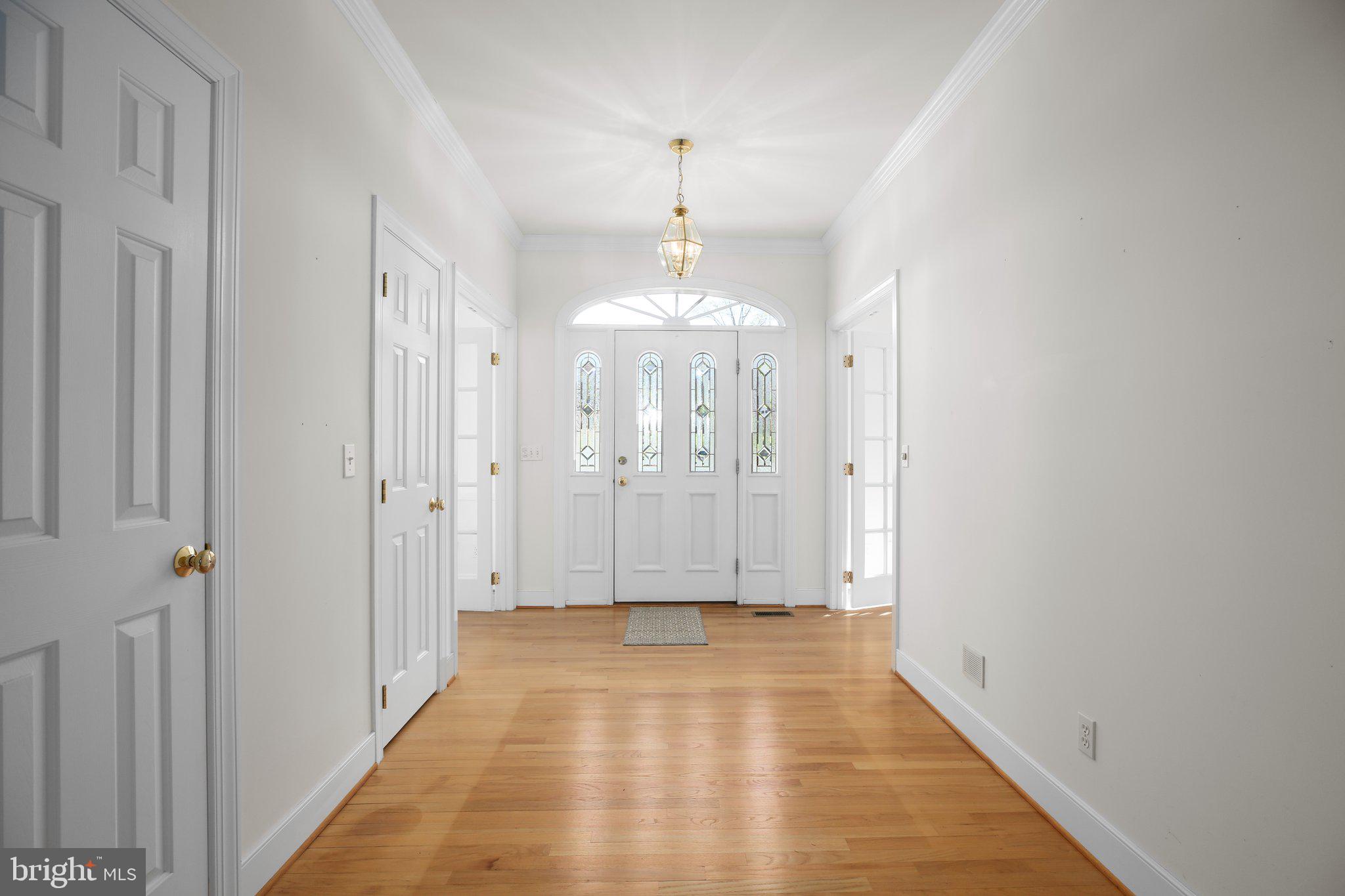 HUNTINGTON HILLS - Residential