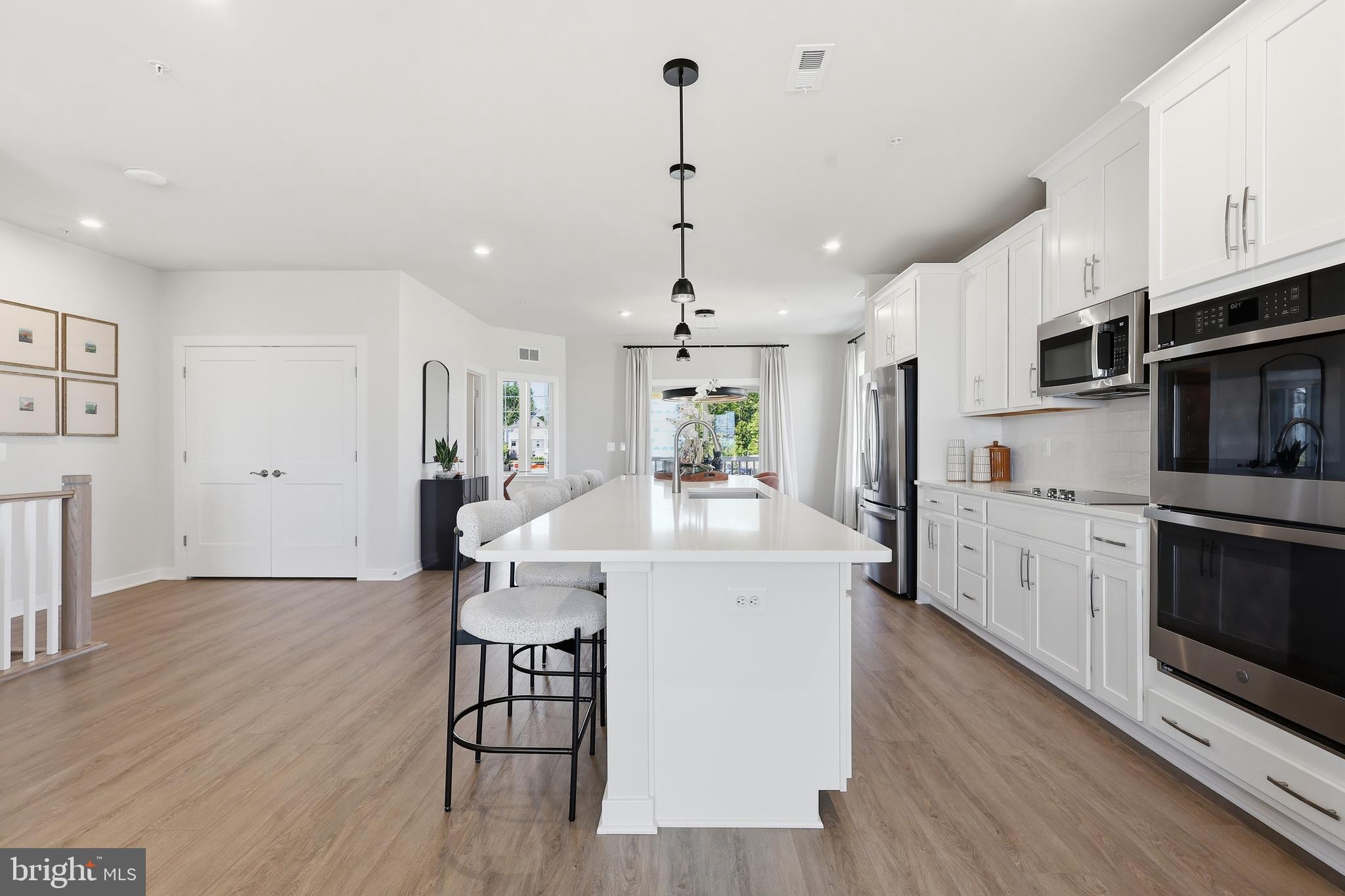 POTOMAC SHORES - Residential