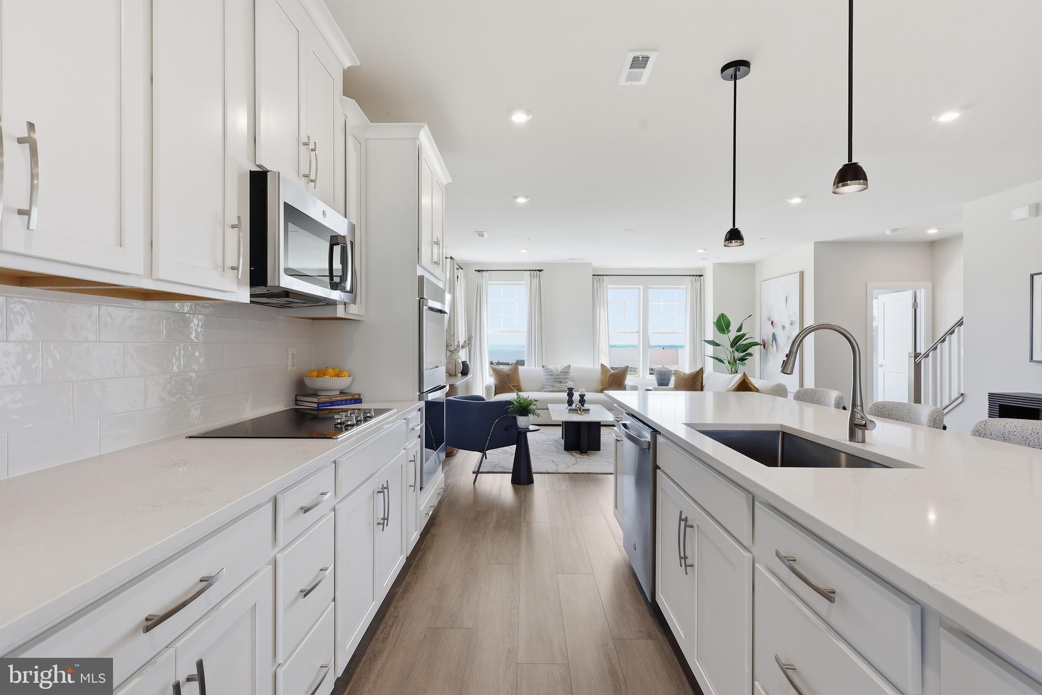 POTOMAC SHORES - Residential