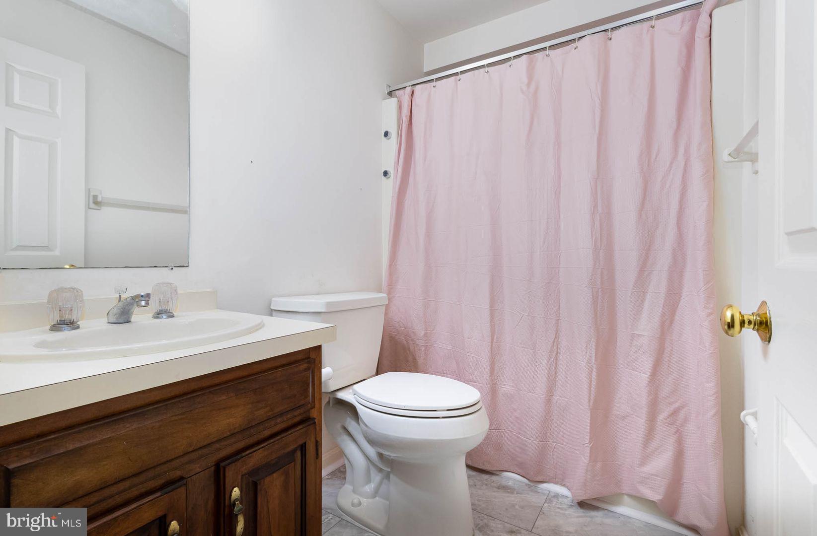 OAKMONT - Residential Lease