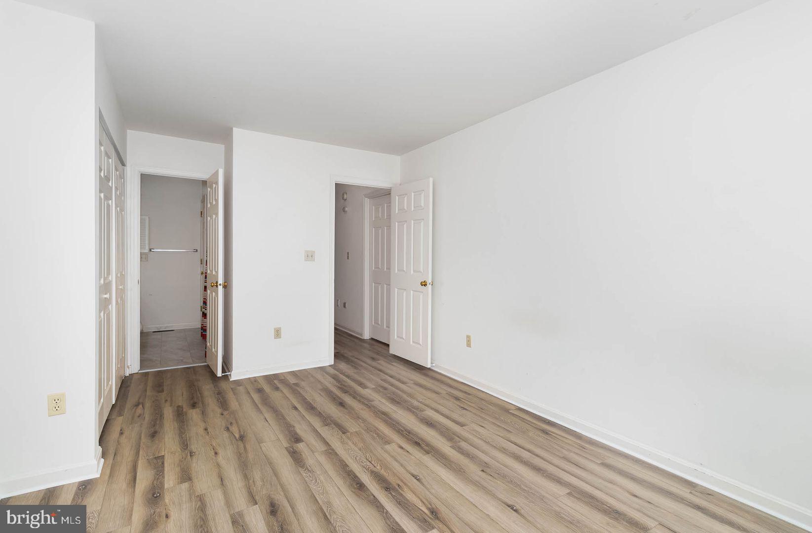 OAKMONT - Residential Lease