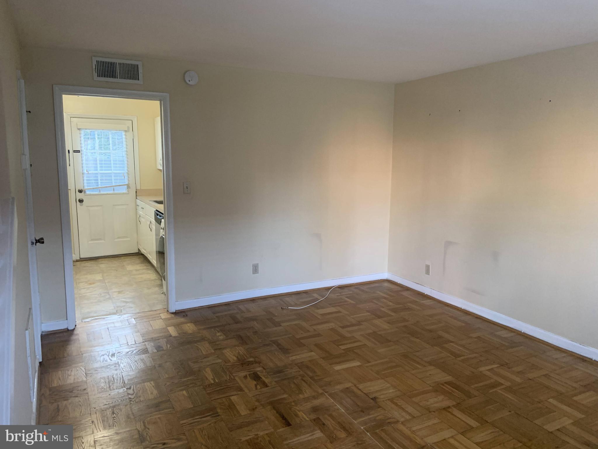 ASHTON HEIGHTS - Residential Lease