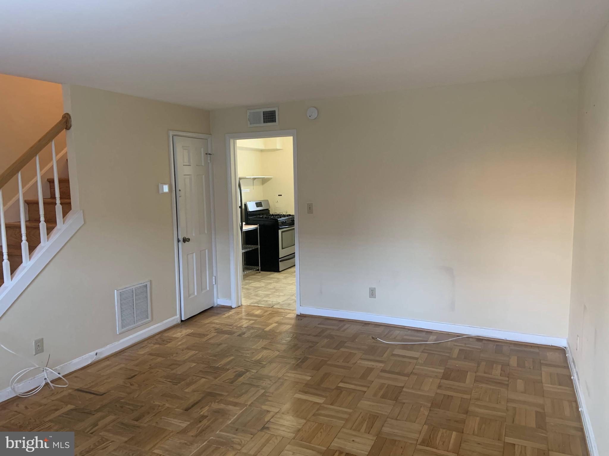 ASHTON HEIGHTS - Residential Lease
