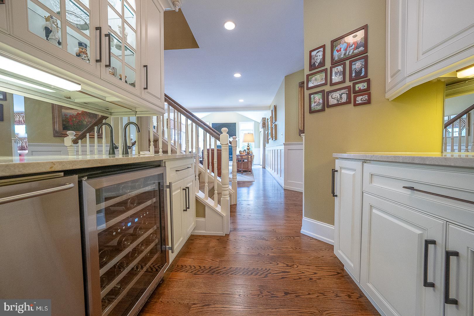 BLACKBERRY HILL - Residential
