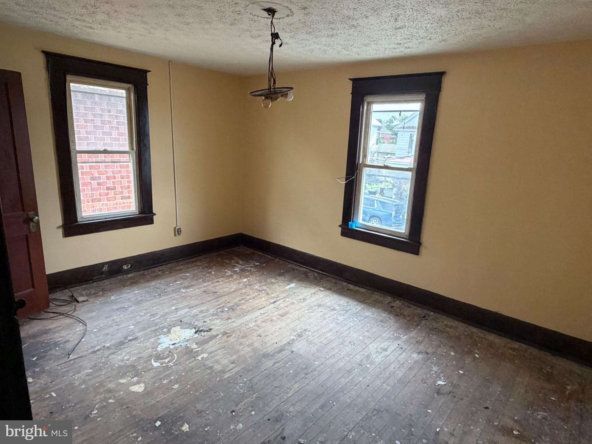 SOUTH END - Residential