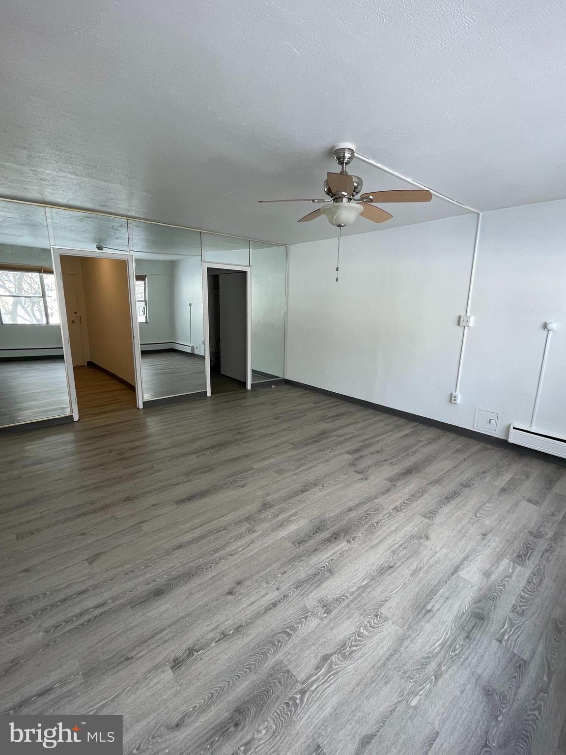 ELKINS PARK HOUSE - Residential