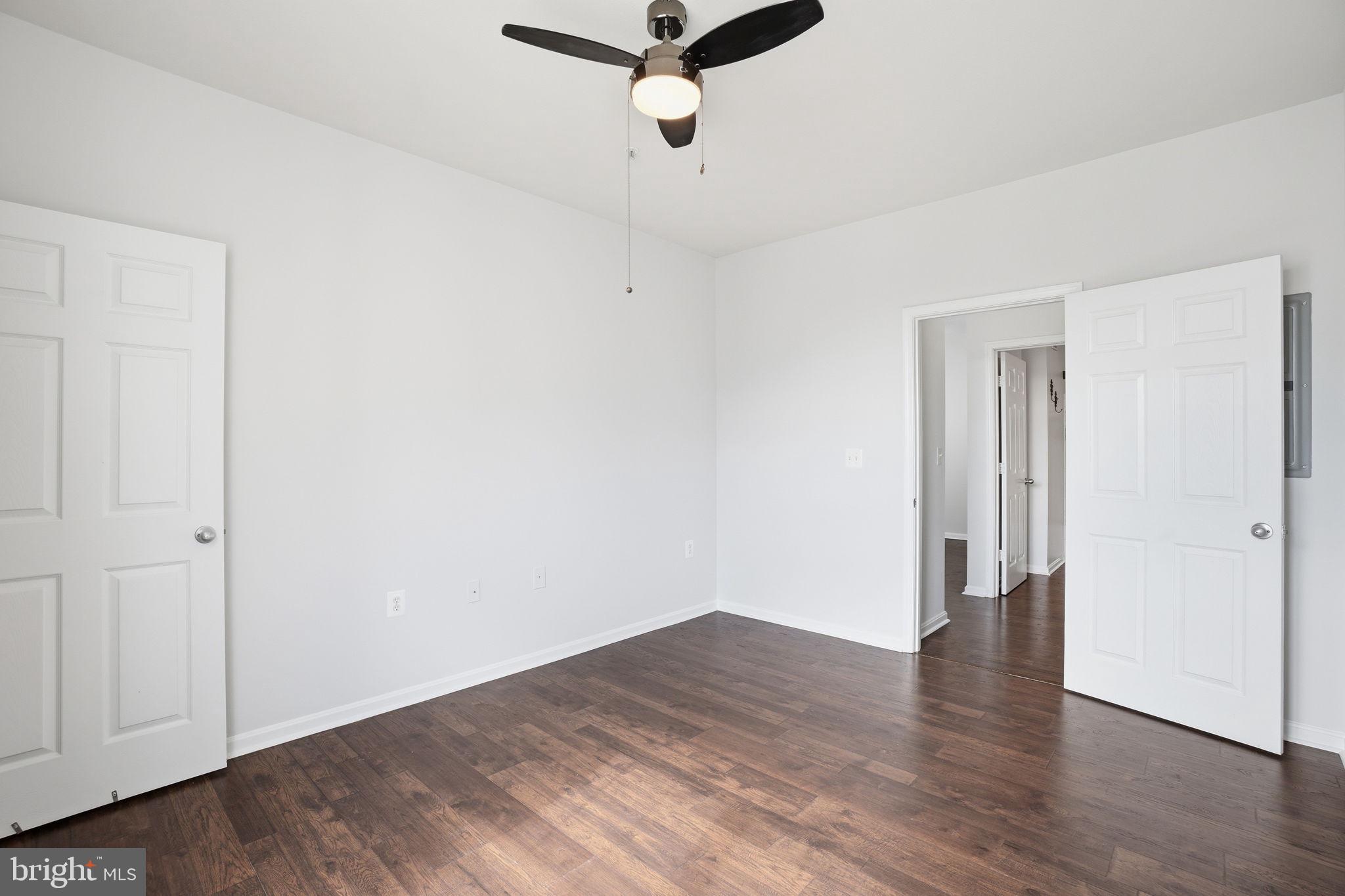 FAIRFAX RIDGE CONDOS - Residential