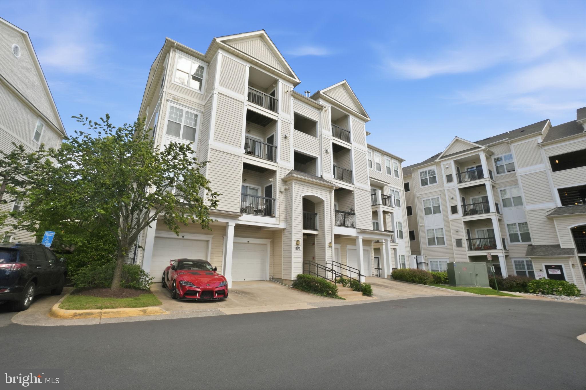 FAIRFAX RIDGE CONDOS - Residential