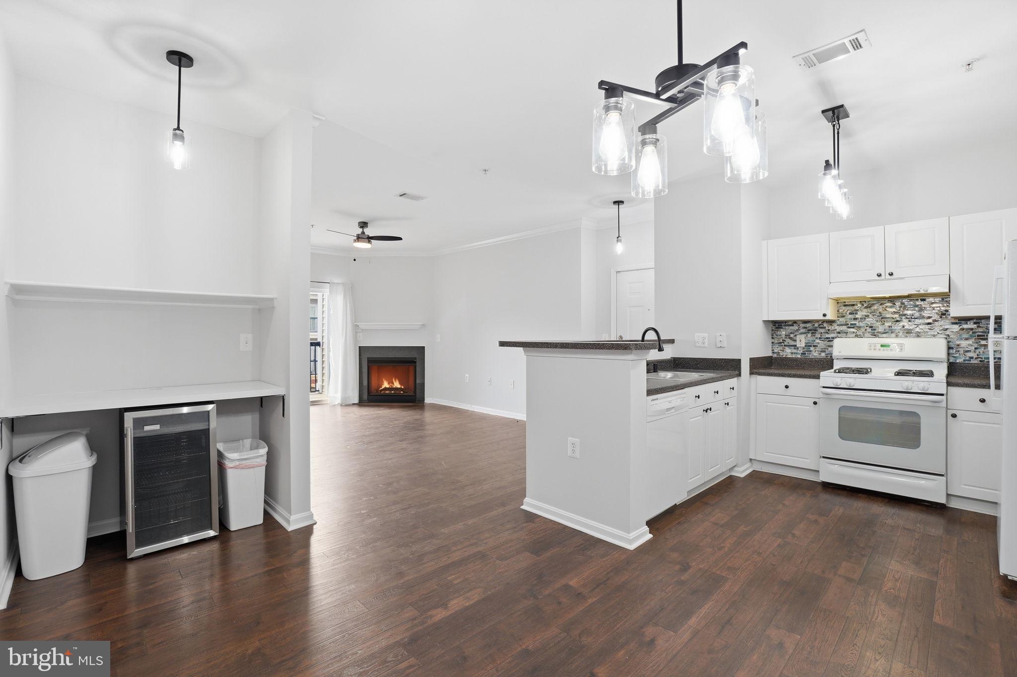 FAIRFAX RIDGE CONDOS - Residential