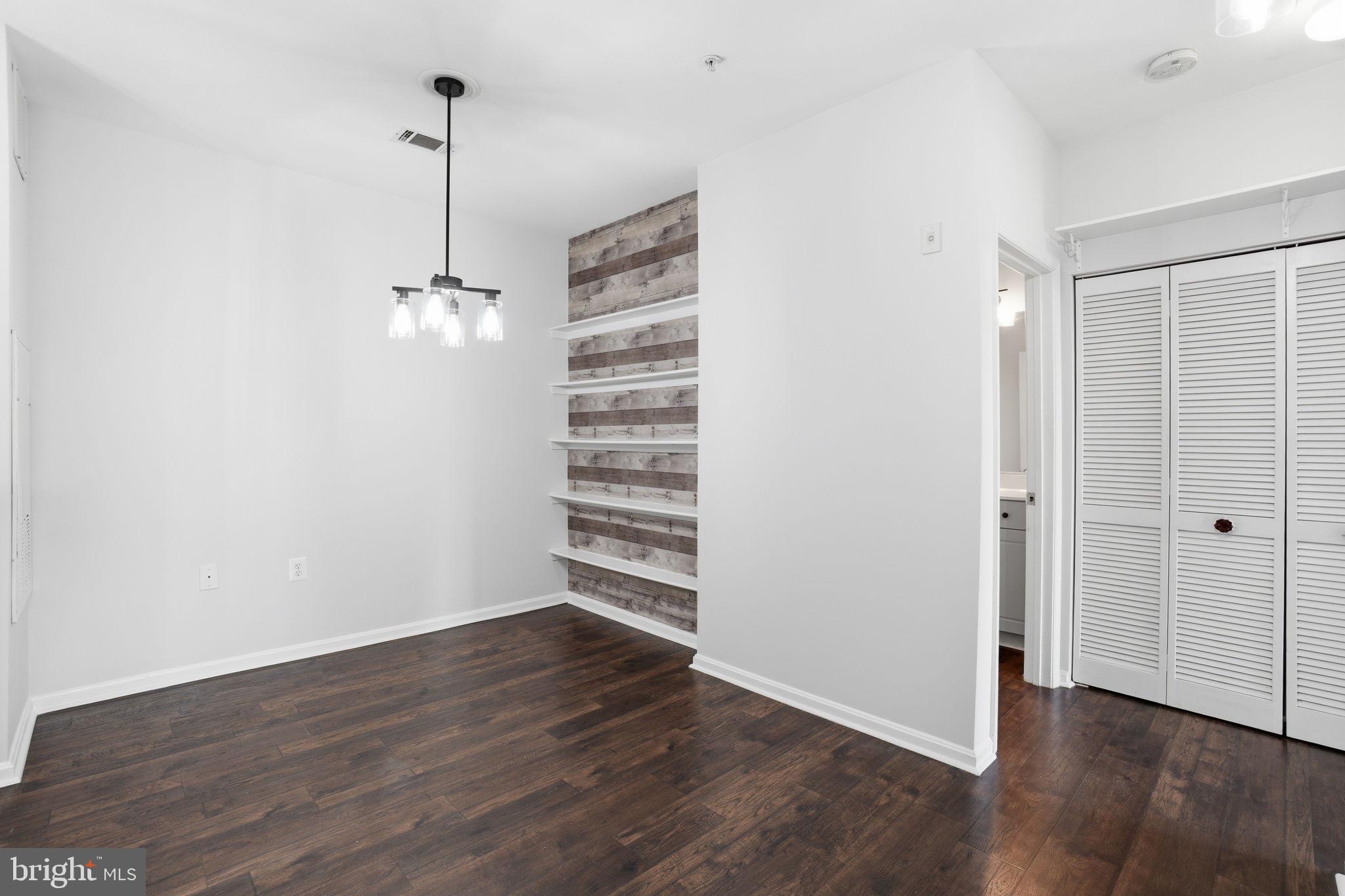 FAIRFAX RIDGE CONDOS - Residential