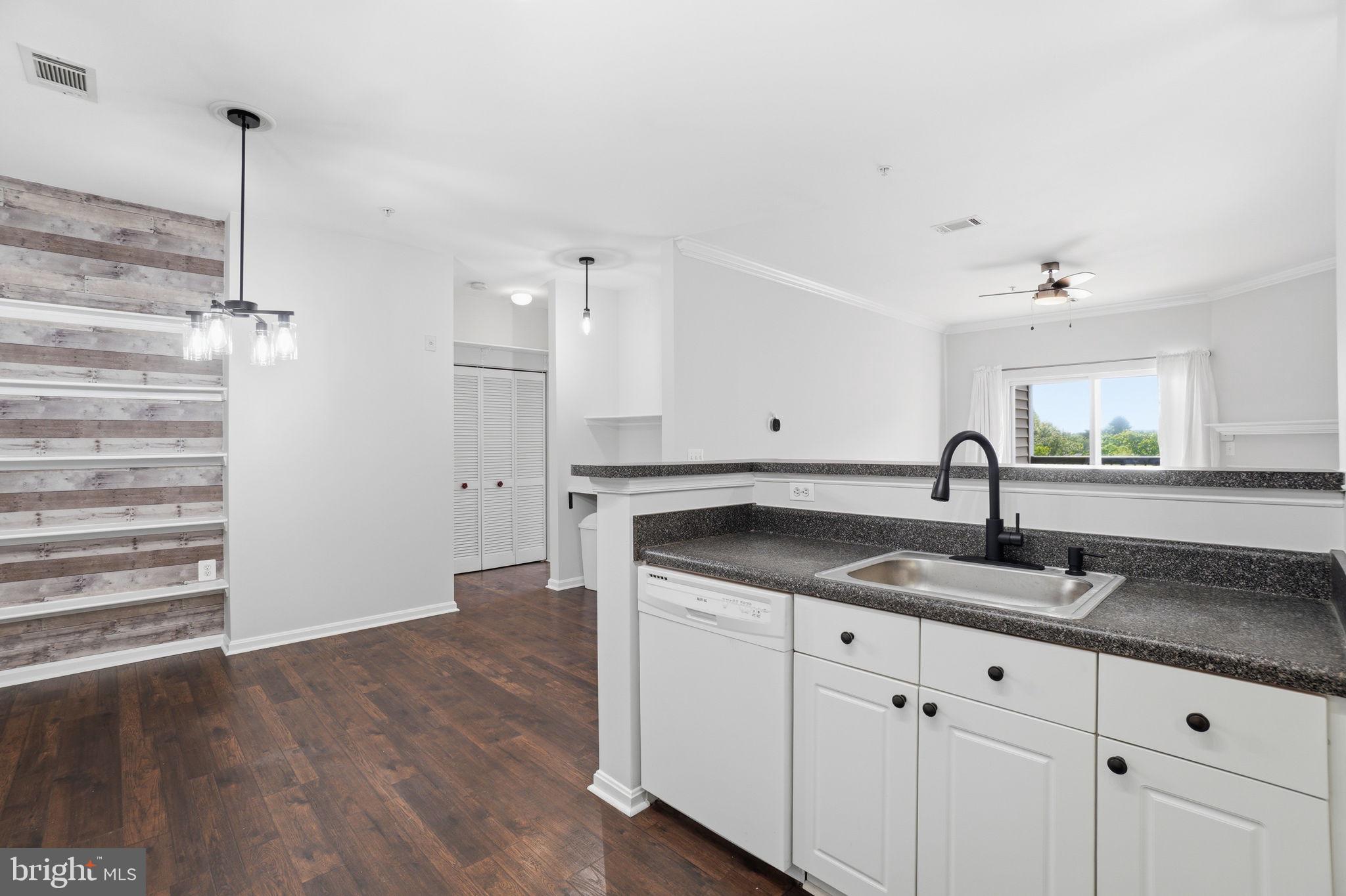 FAIRFAX RIDGE CONDOS - Residential