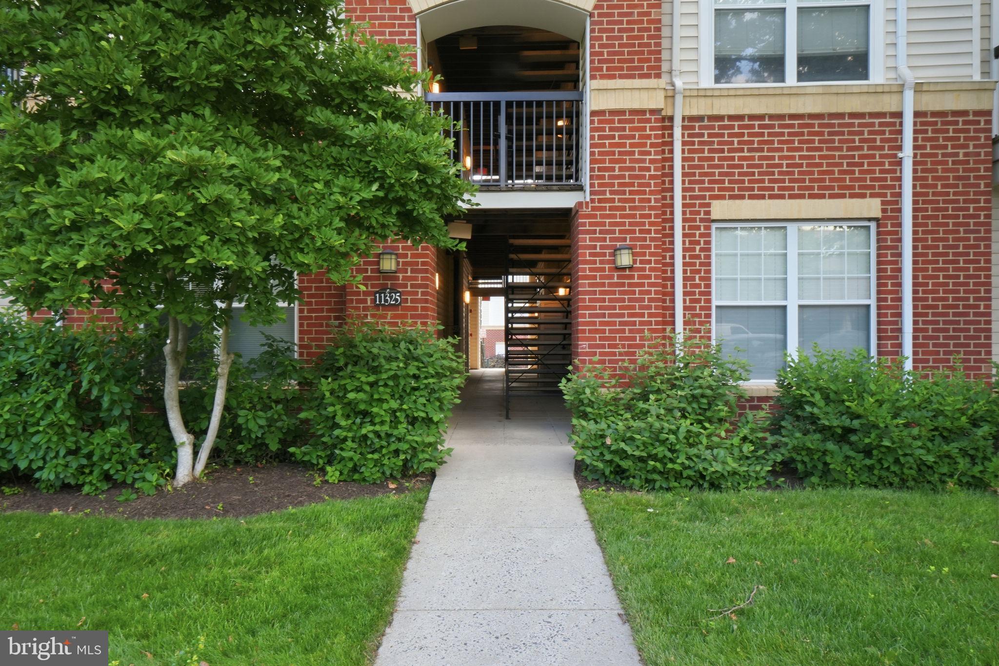 FAIRFAX RIDGE CONDOS - Residential
