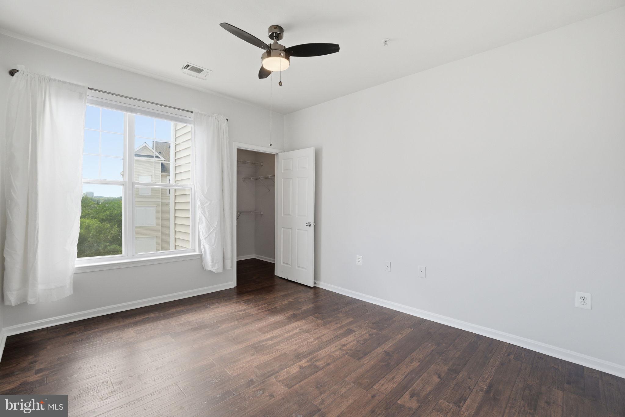 FAIRFAX RIDGE CONDOS - Residential