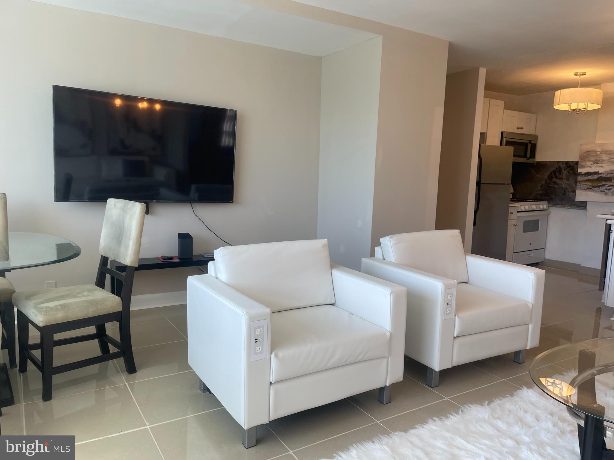 RIVER PLACE - Residential
