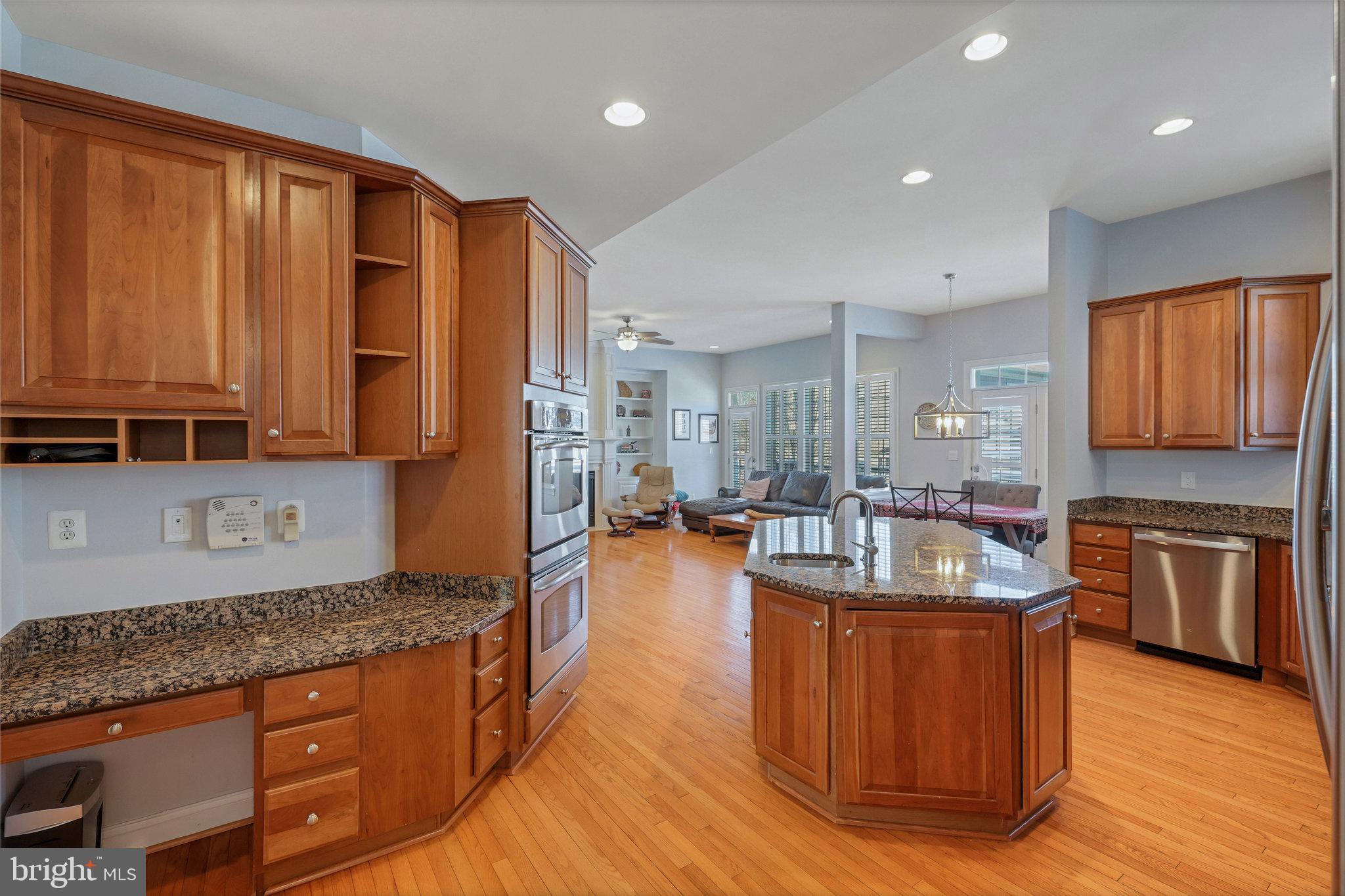 LANSDOWNE ON THE POTOMAC - Residential