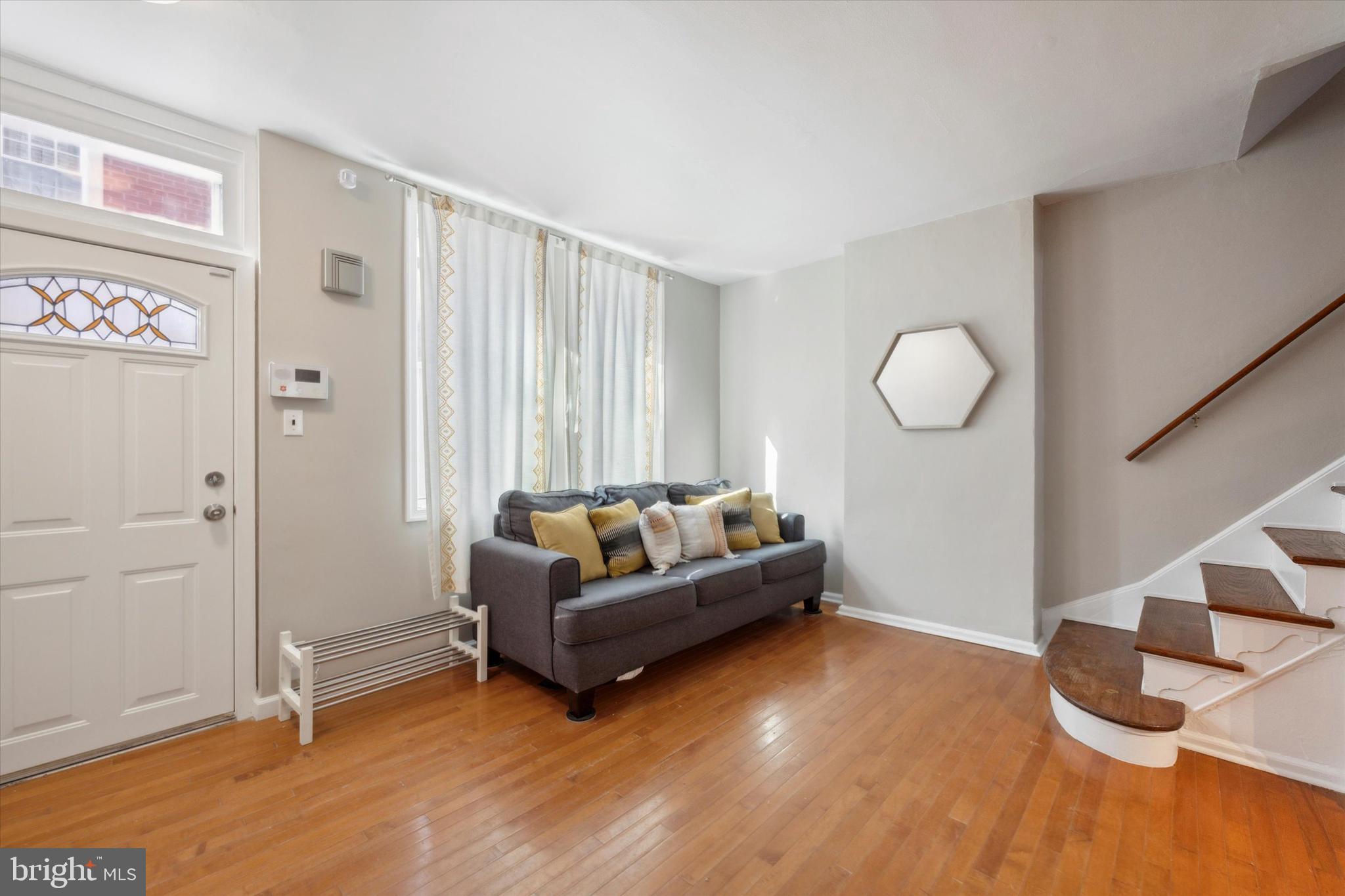 ITALIAN MARKET - Residential