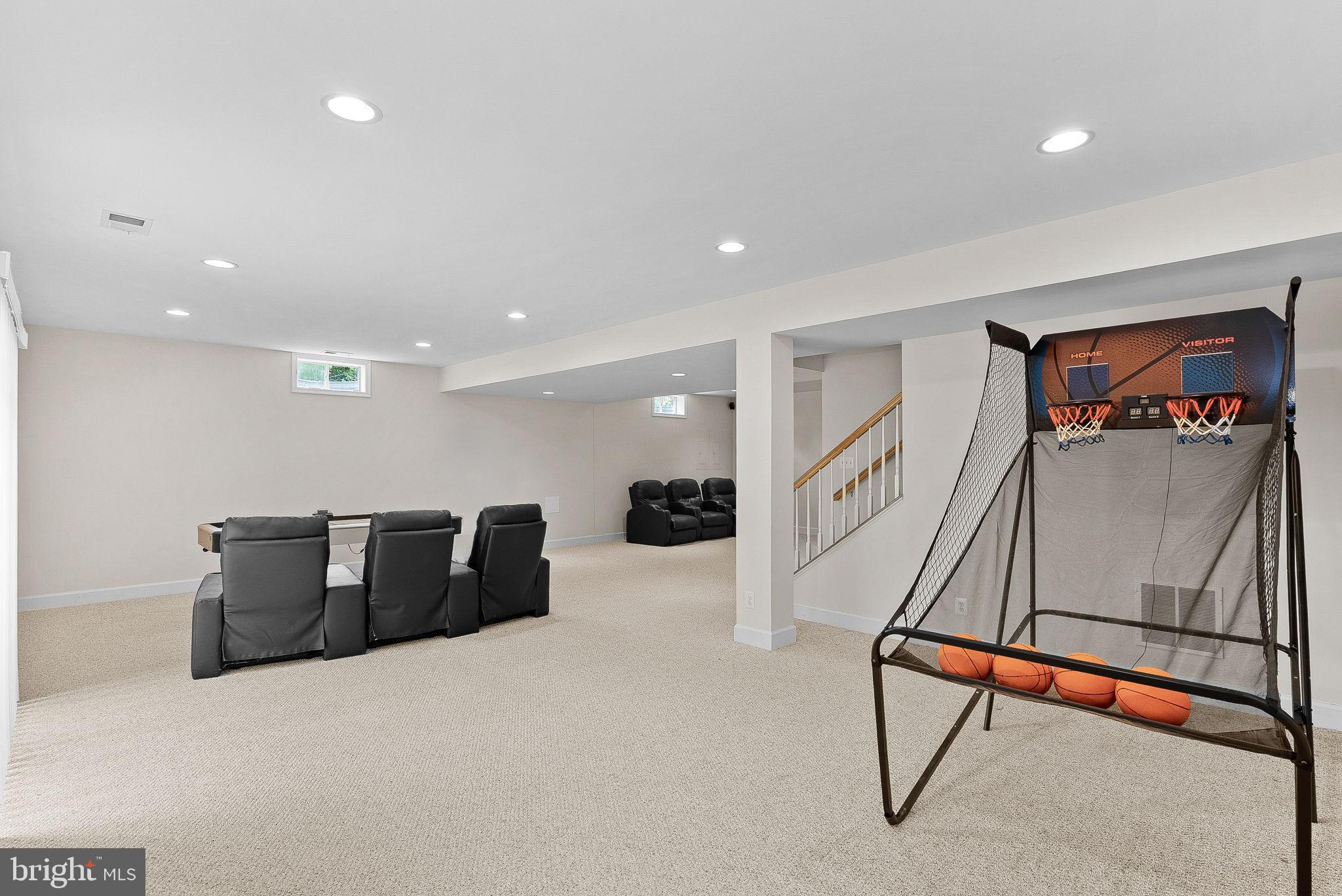 RED CEDAR - Residential