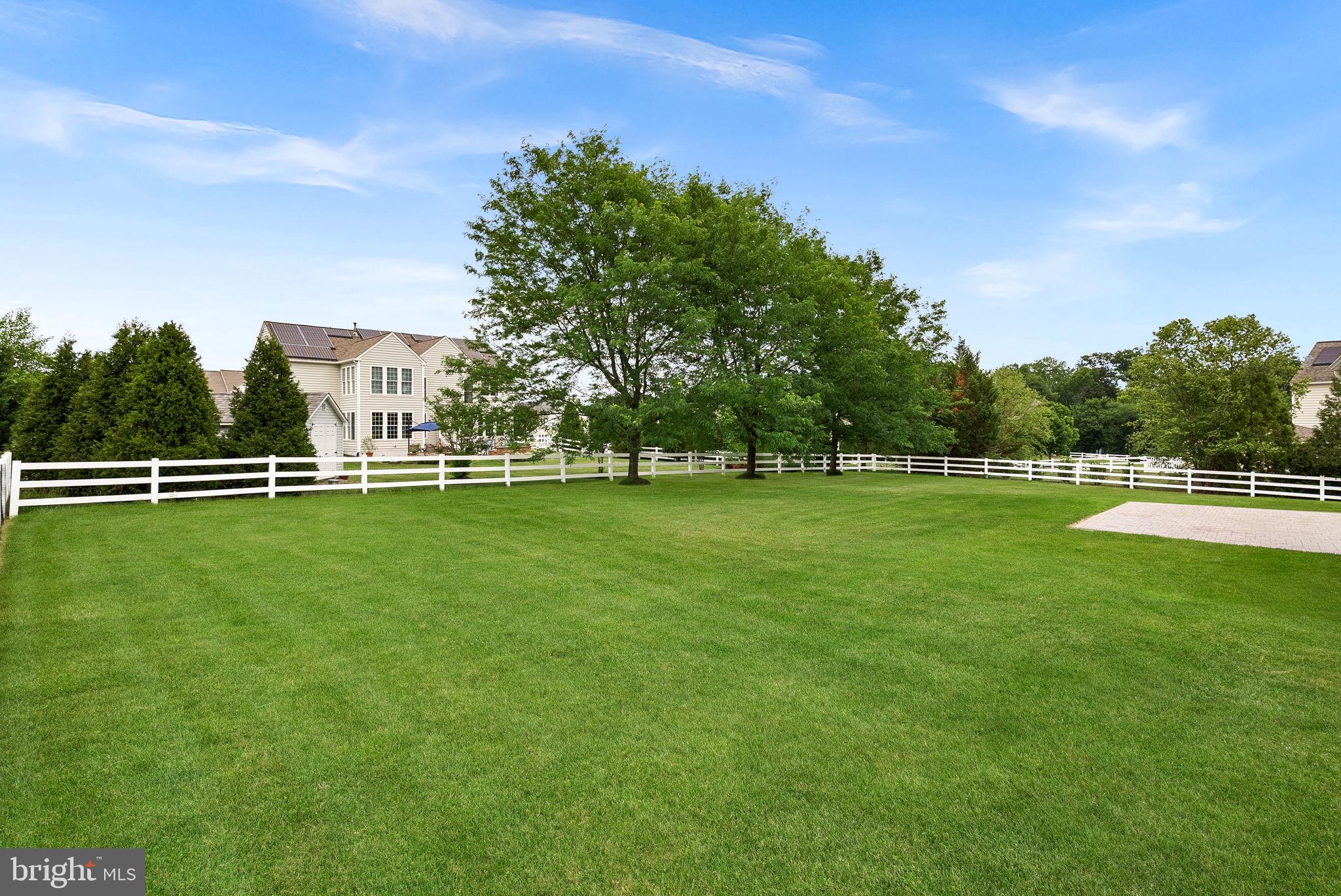 RED CEDAR - Residential