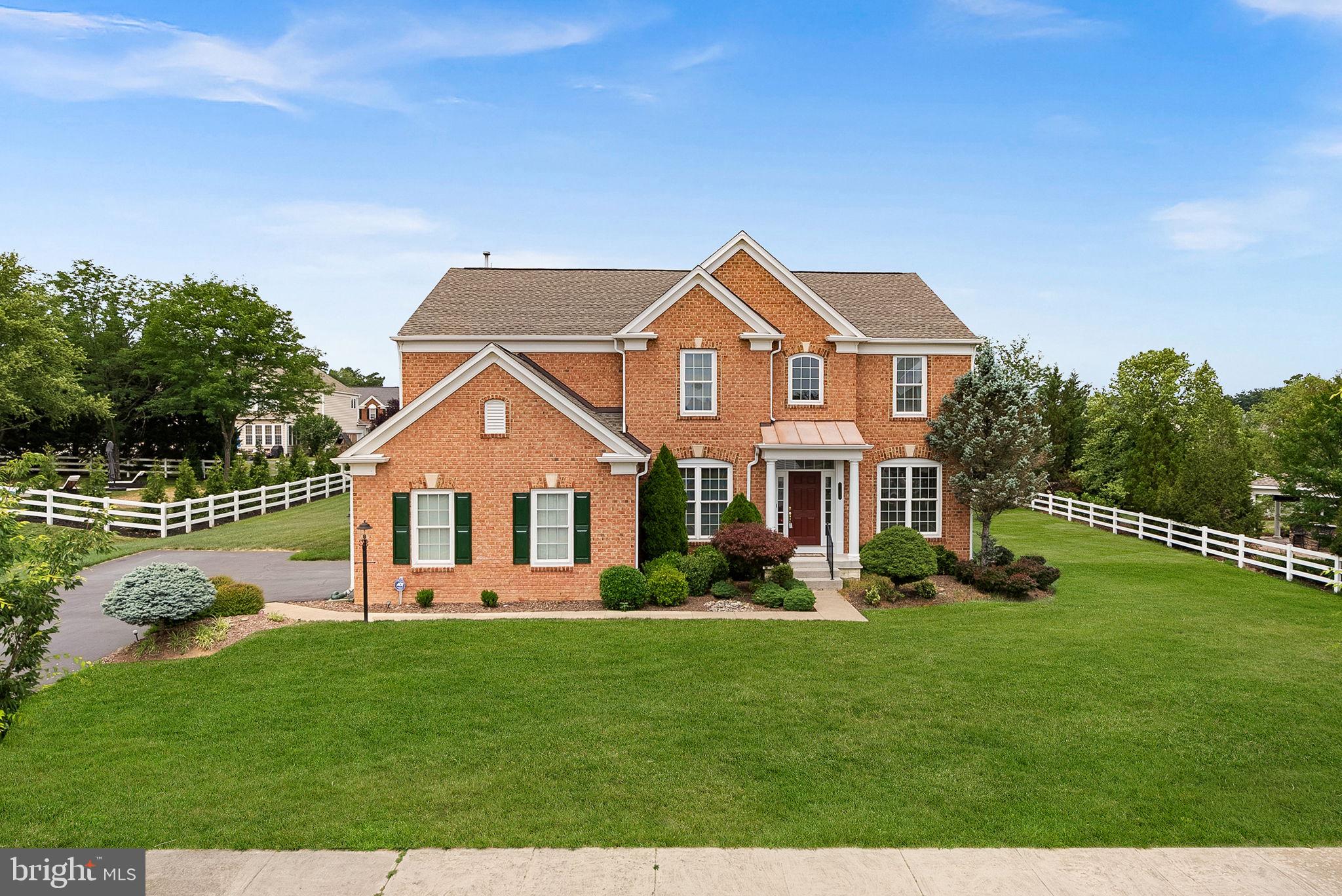 RED CEDAR - Residential