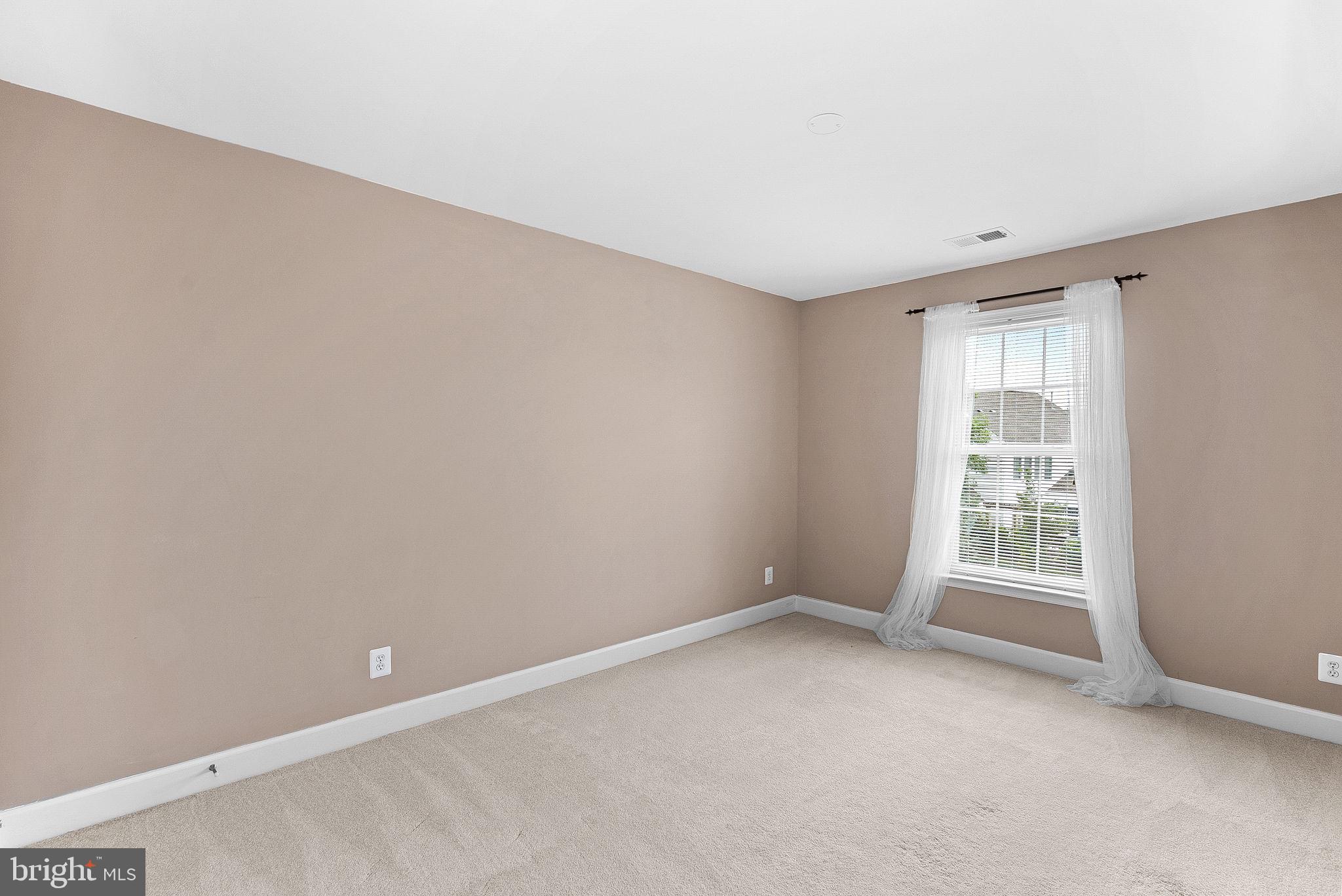 RED CEDAR - Residential