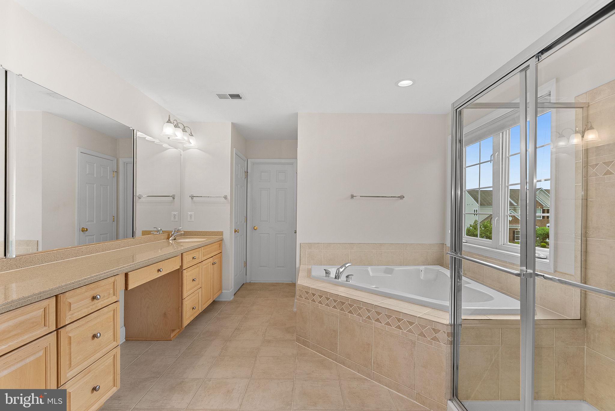 RED CEDAR - Residential