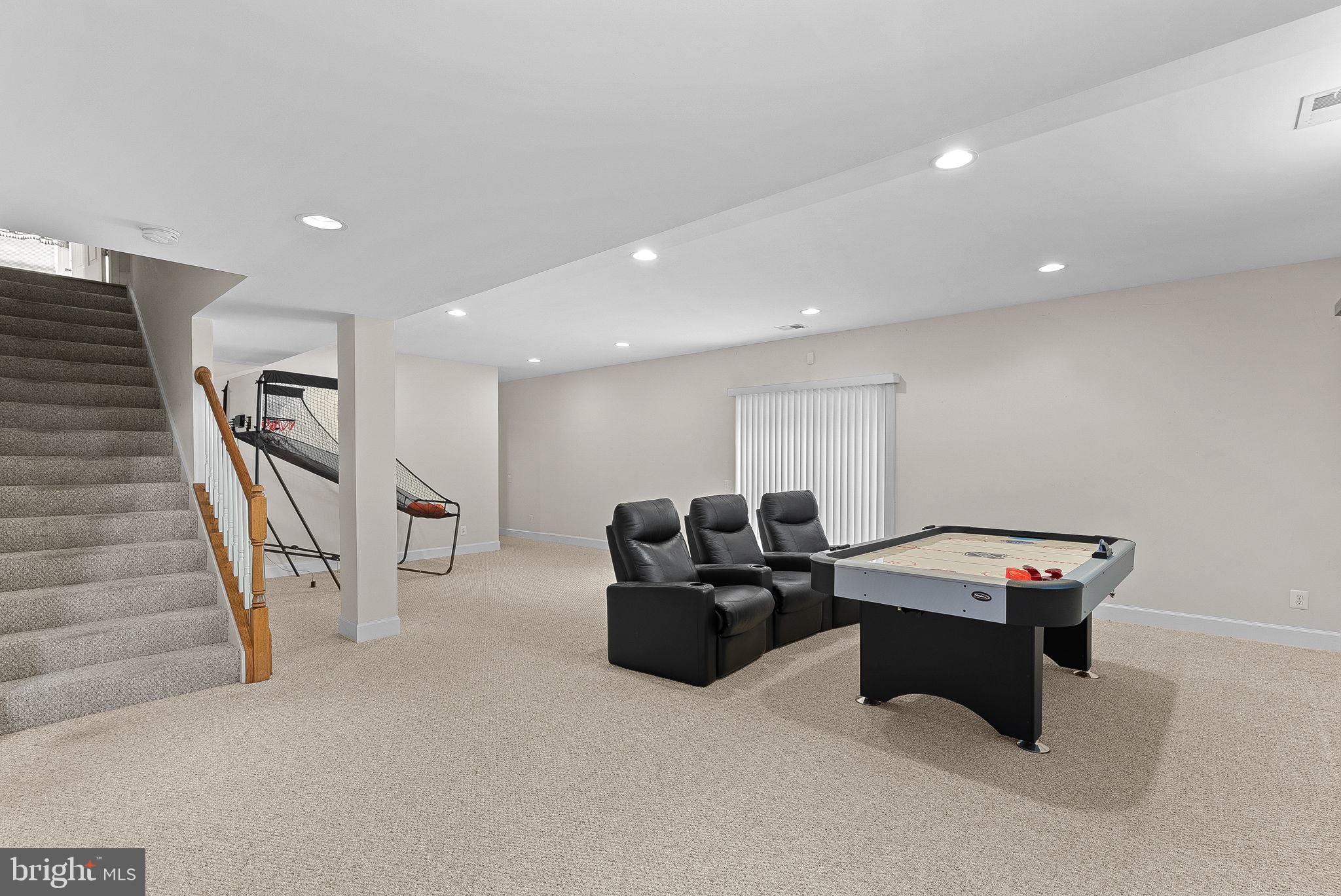 RED CEDAR - Residential