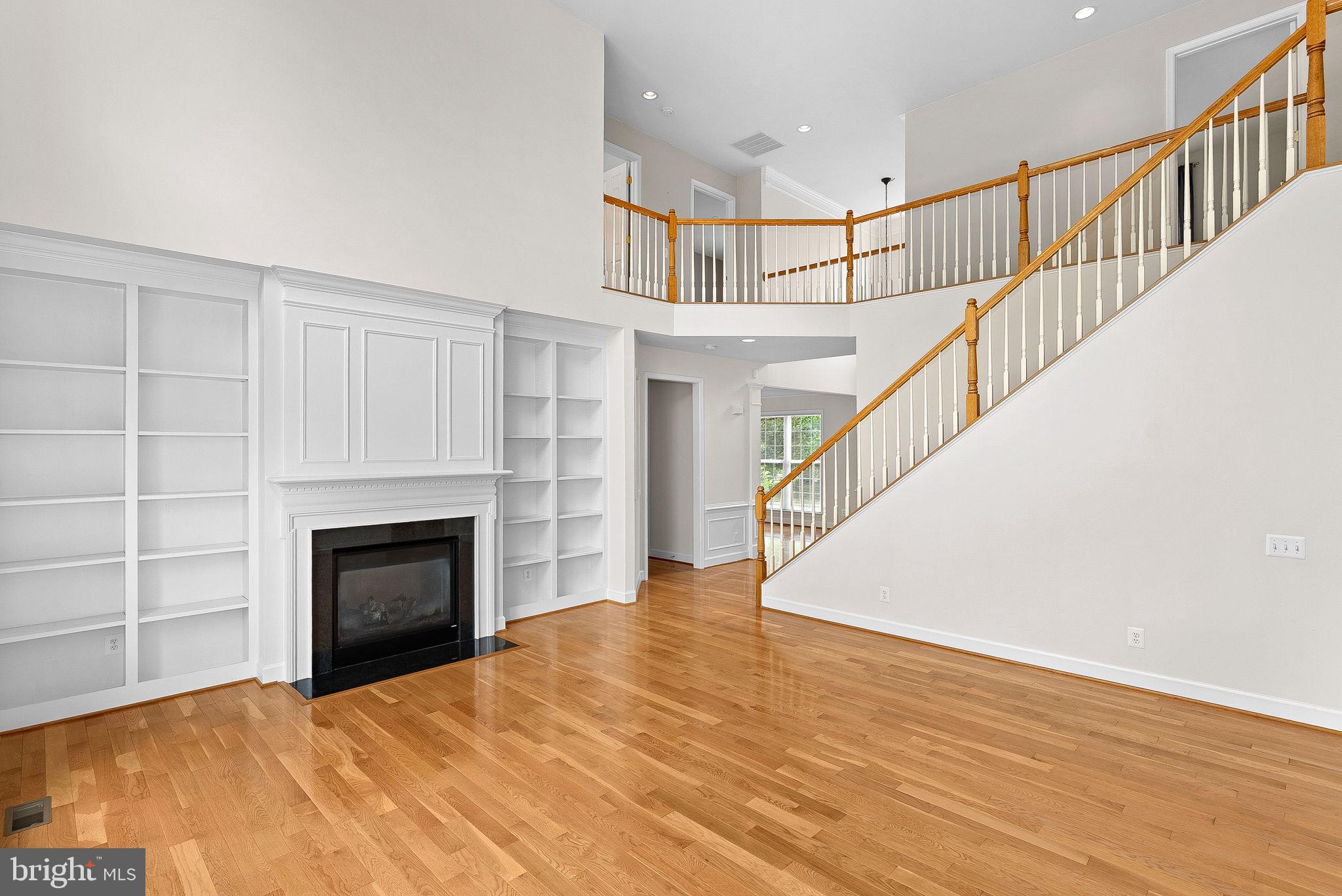RED CEDAR - Residential