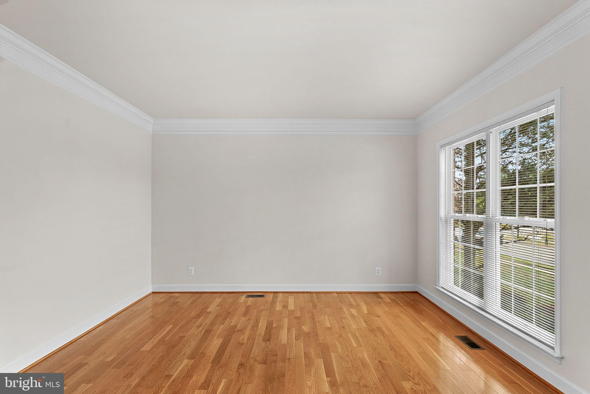RED CEDAR - Residential