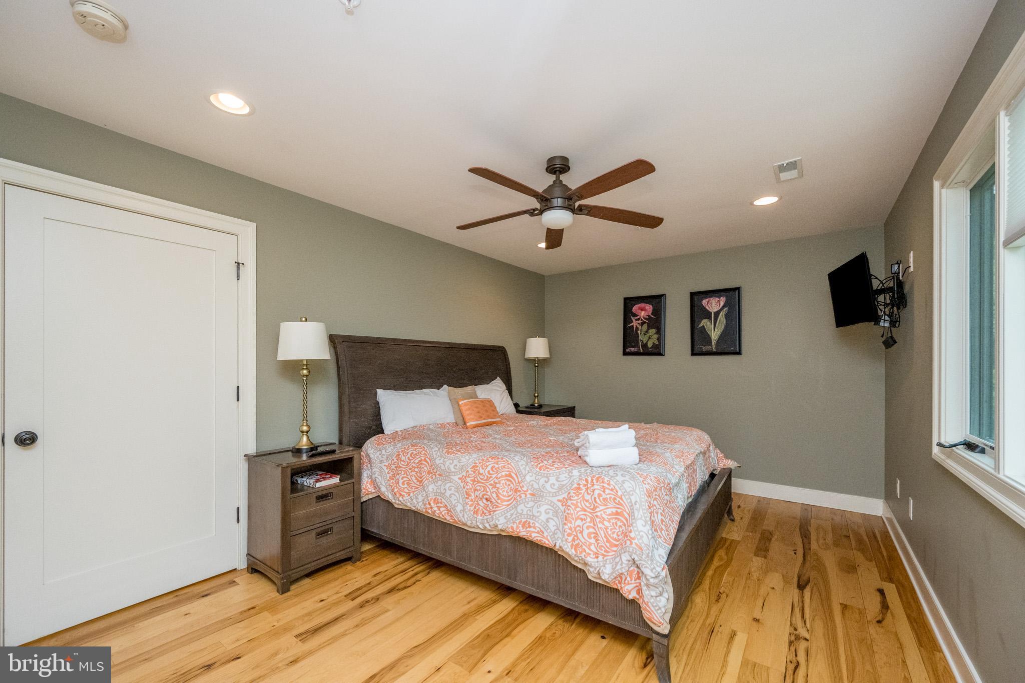 NORTHGLADE HILLS - Residential