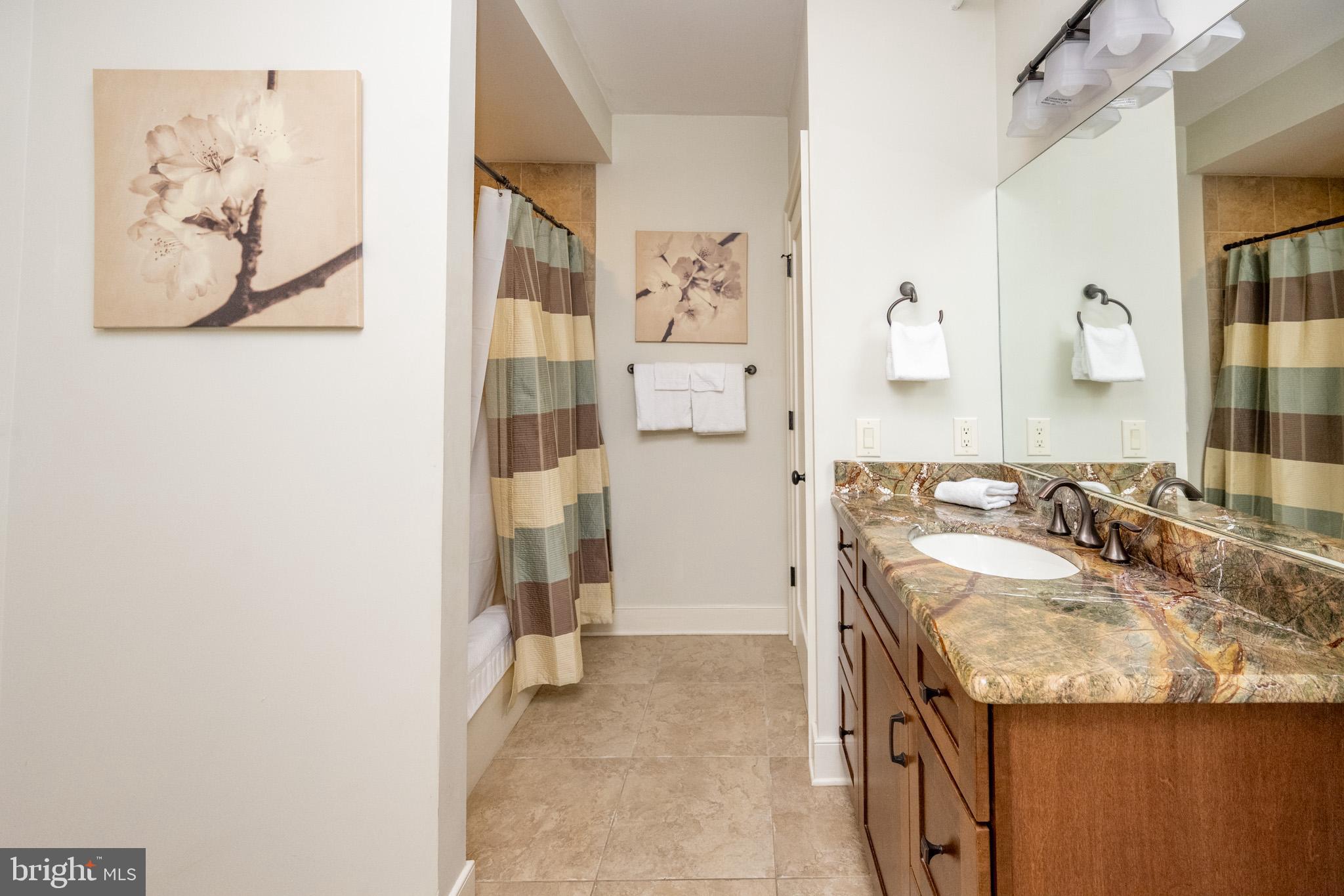 NORTHGLADE HILLS - Residential