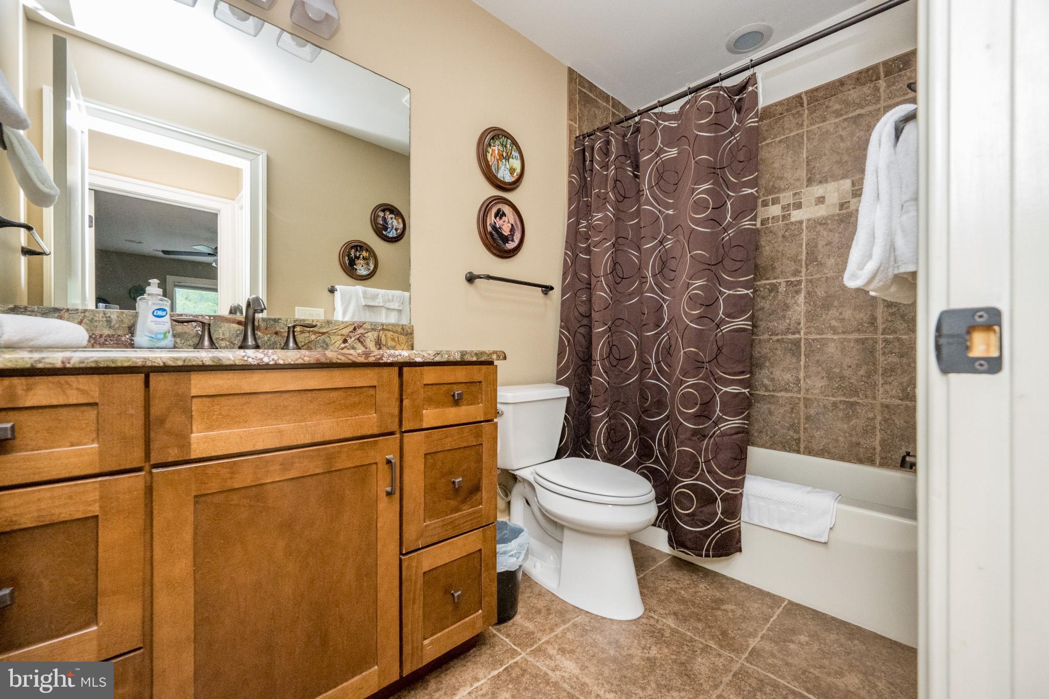 NORTHGLADE HILLS - Residential