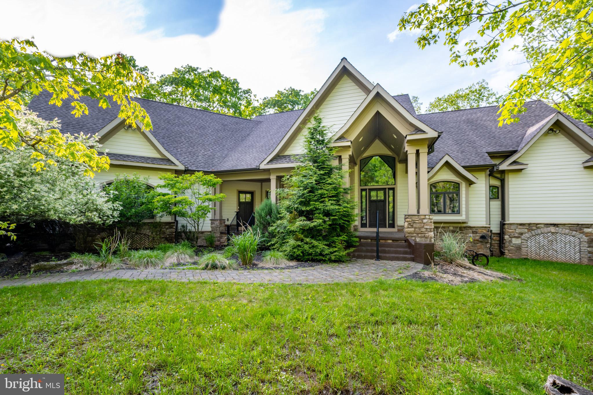 NORTHGLADE HILLS - Residential