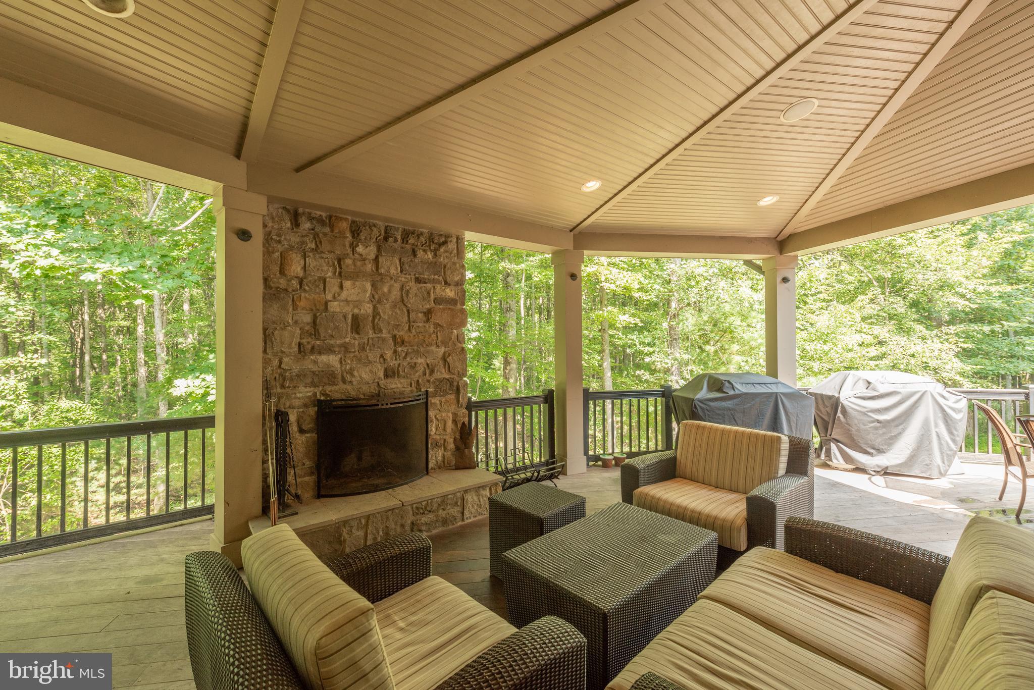 NORTHGLADE HILLS - Residential