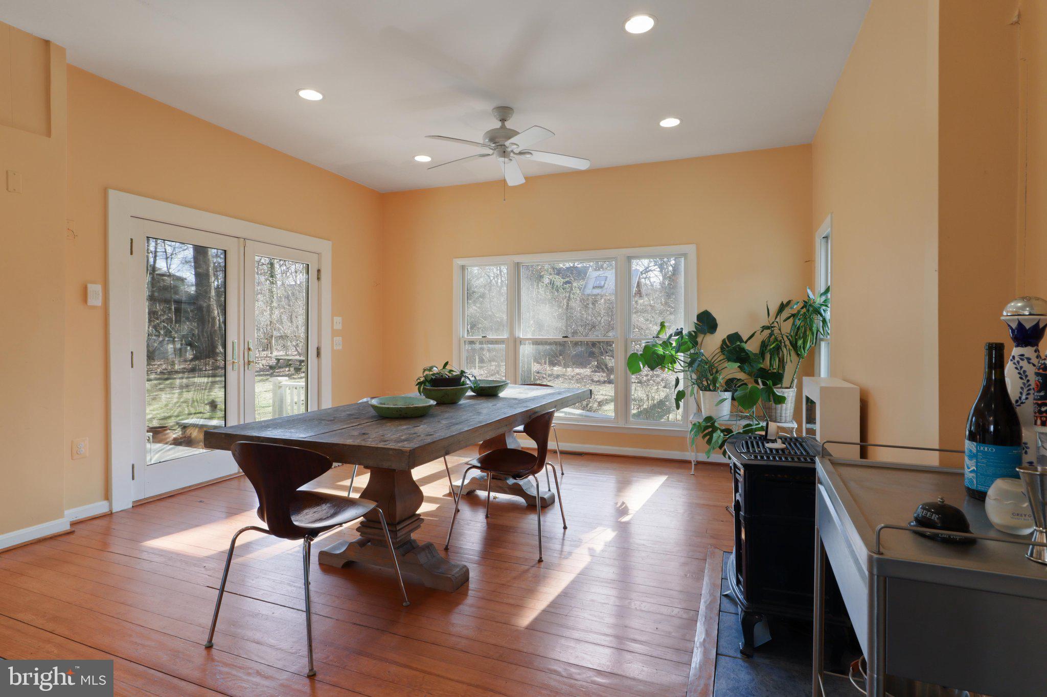 WASHINGTON GROVE - Residential