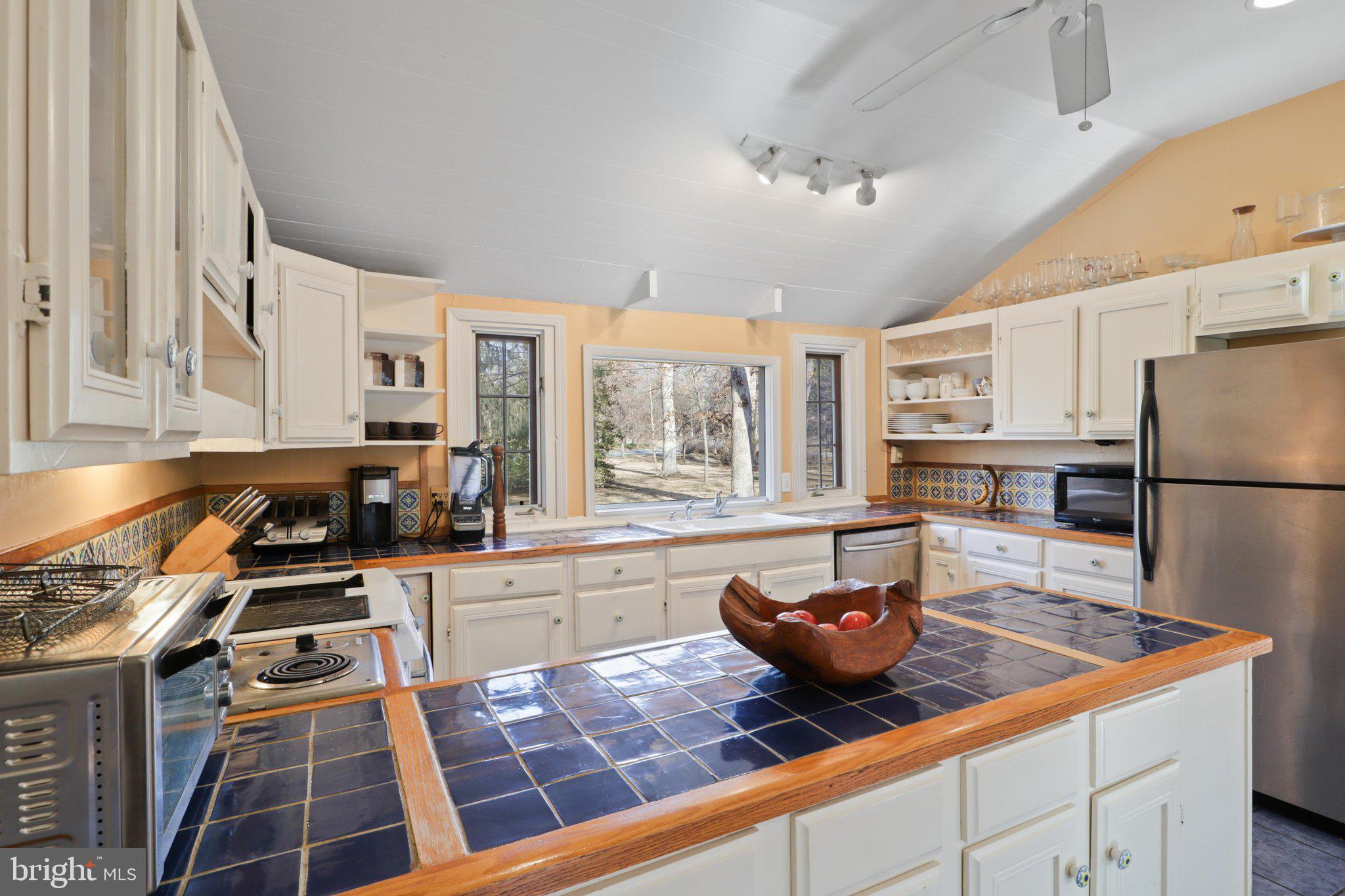WASHINGTON GROVE - Residential