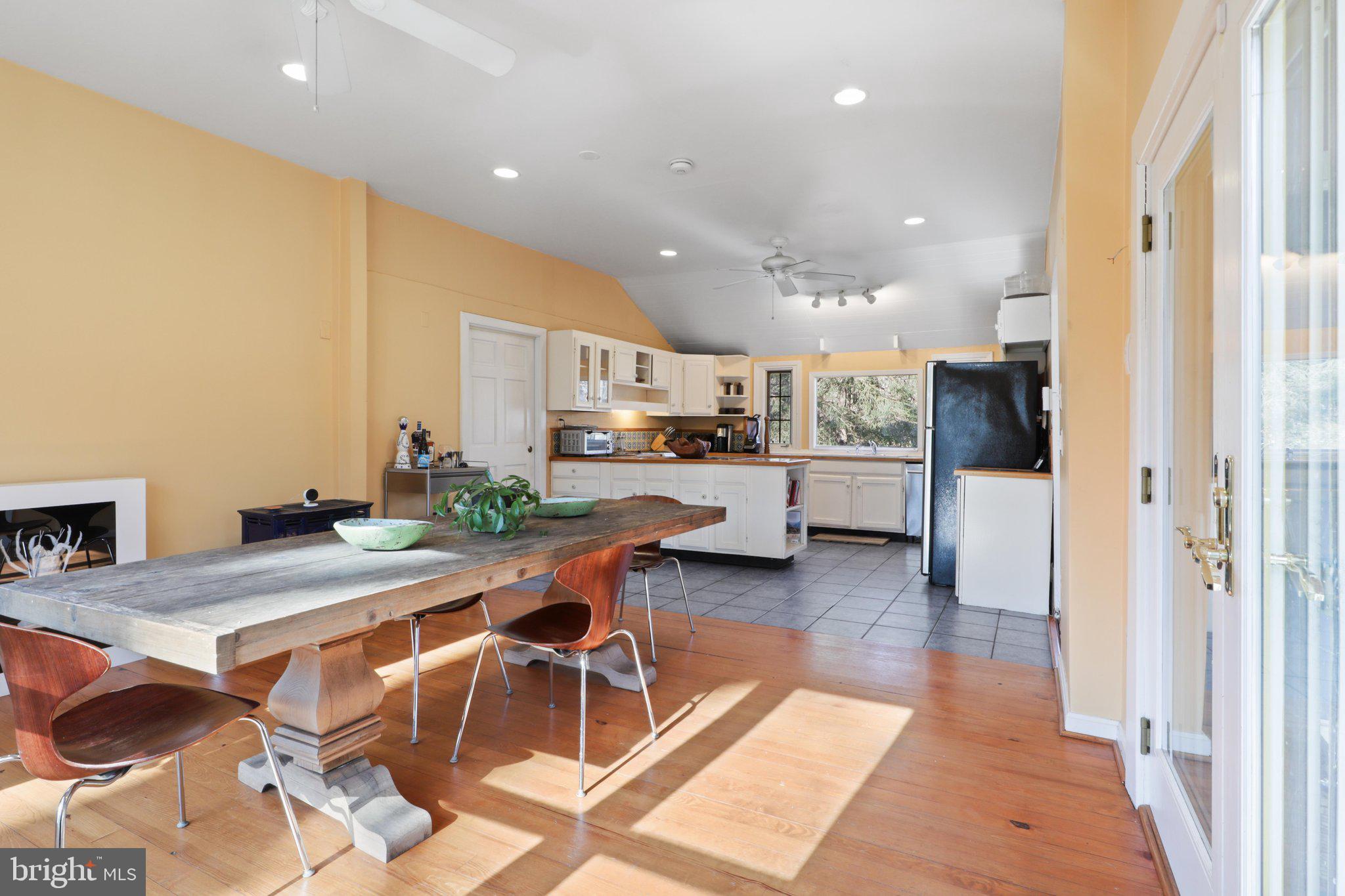 WASHINGTON GROVE - Residential