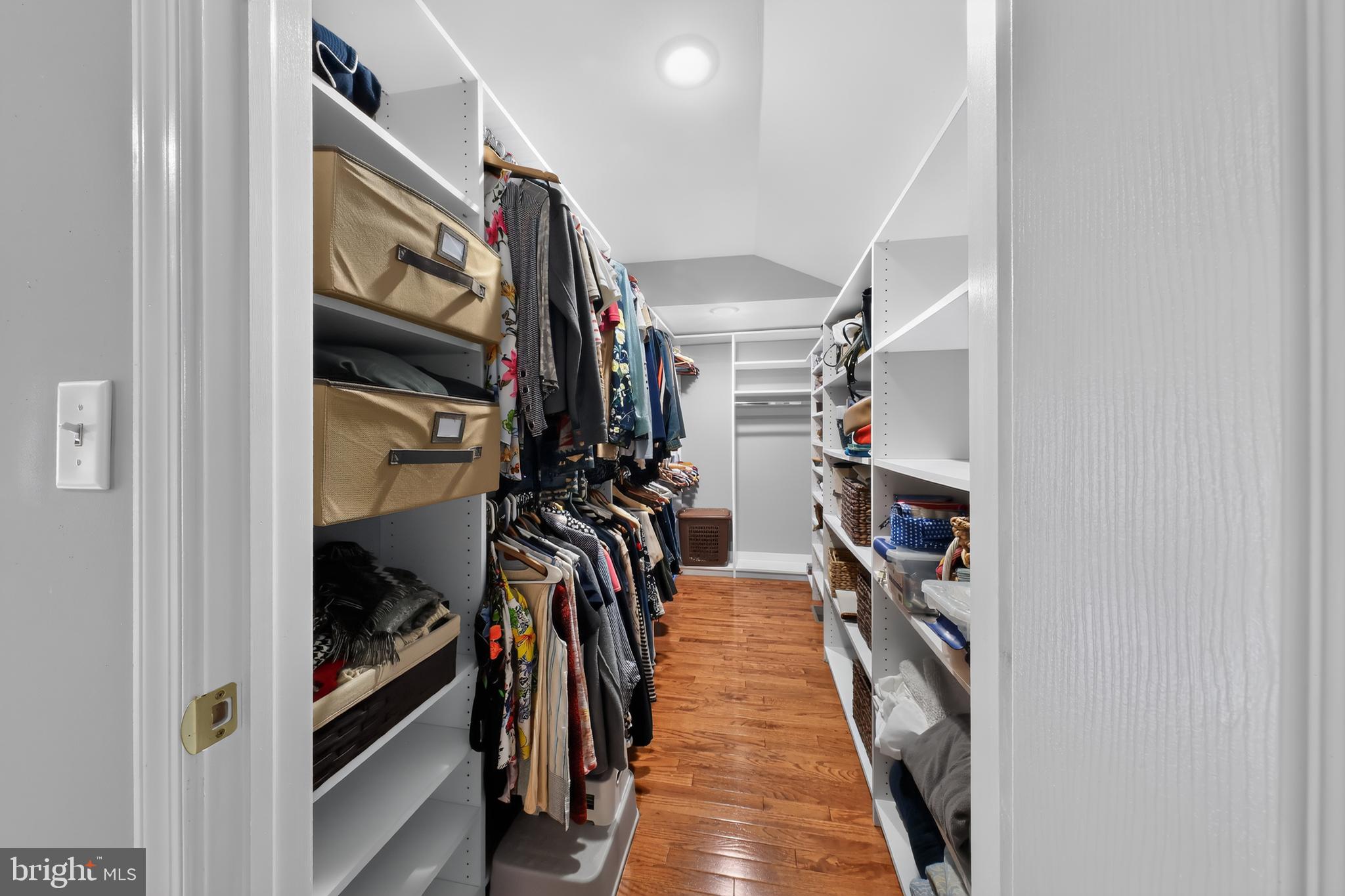 GRAYLYN CREST - Residential