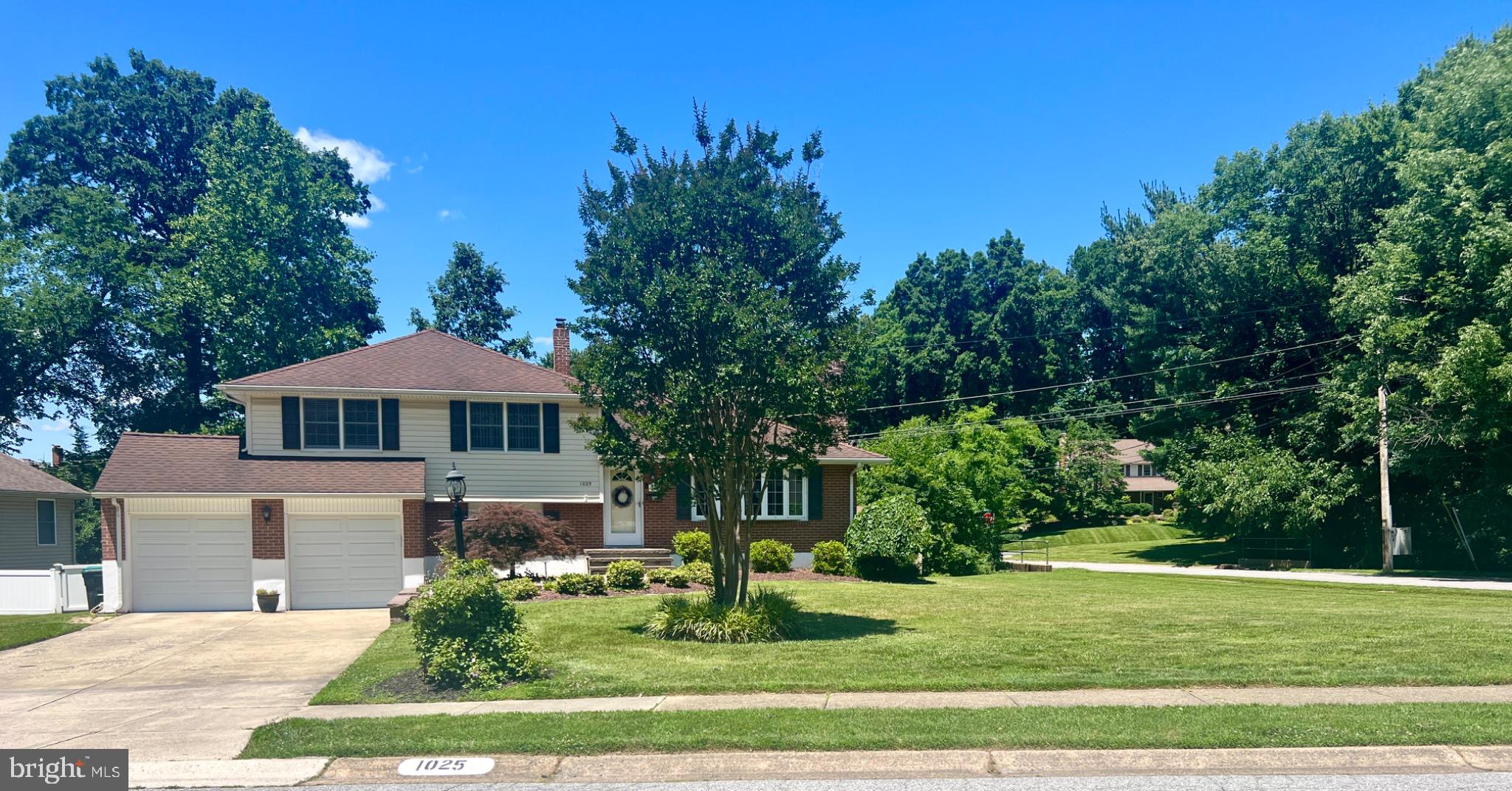 GRAYLYN CREST - Residential
