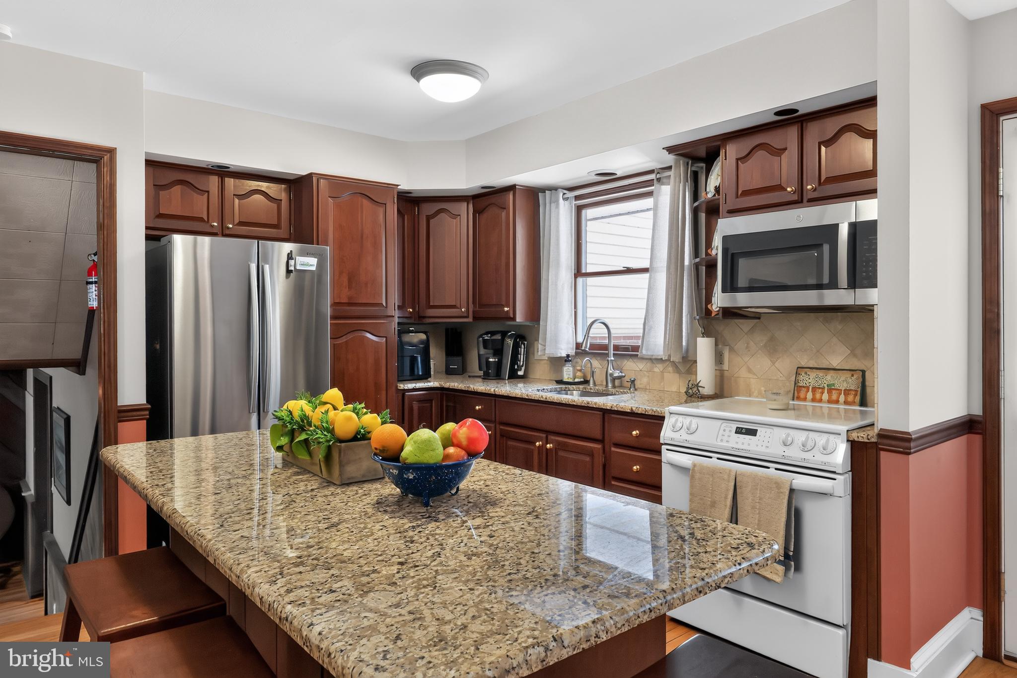 GRAYLYN CREST - Residential