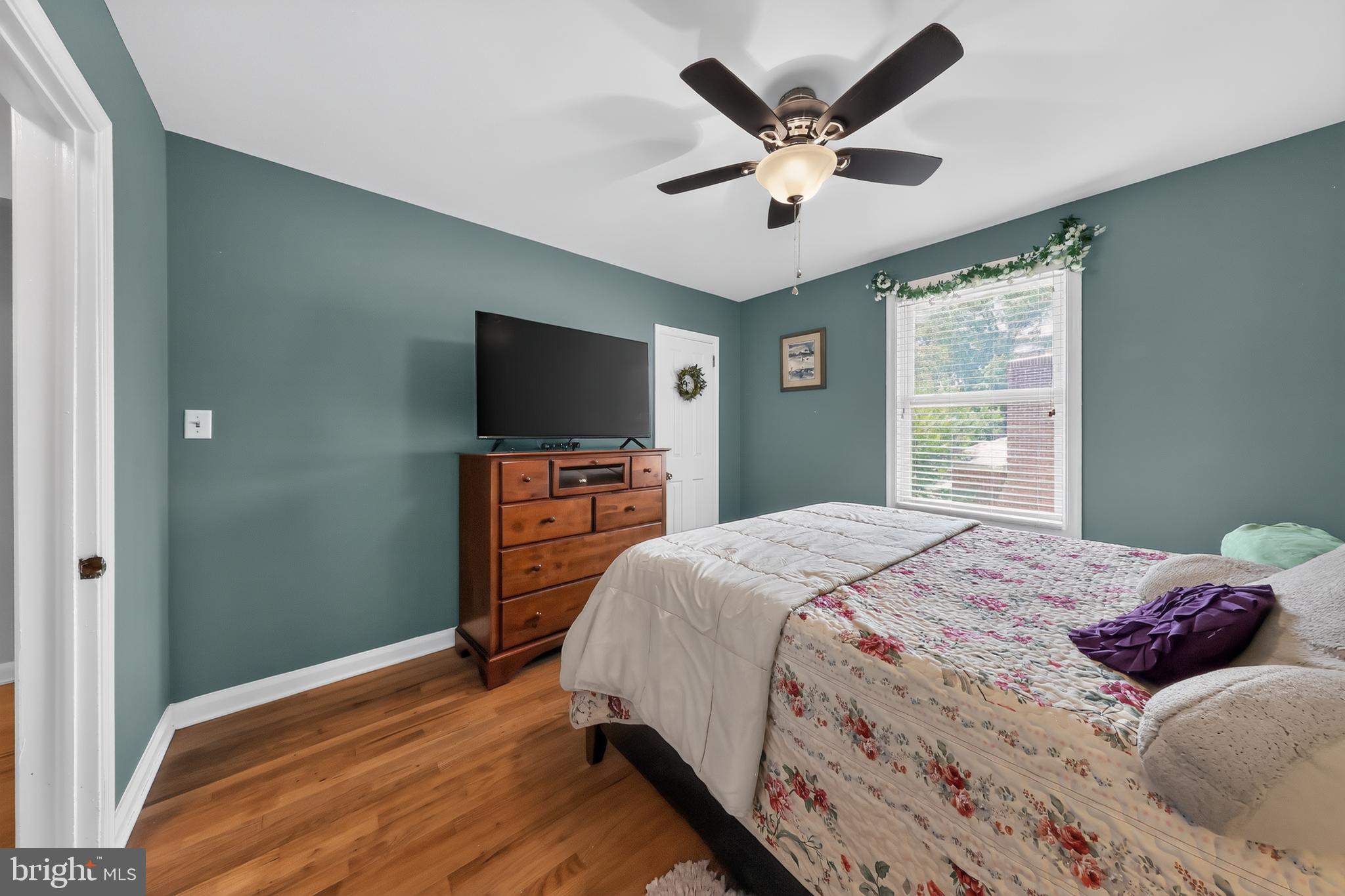 GRAYLYN CREST - Residential