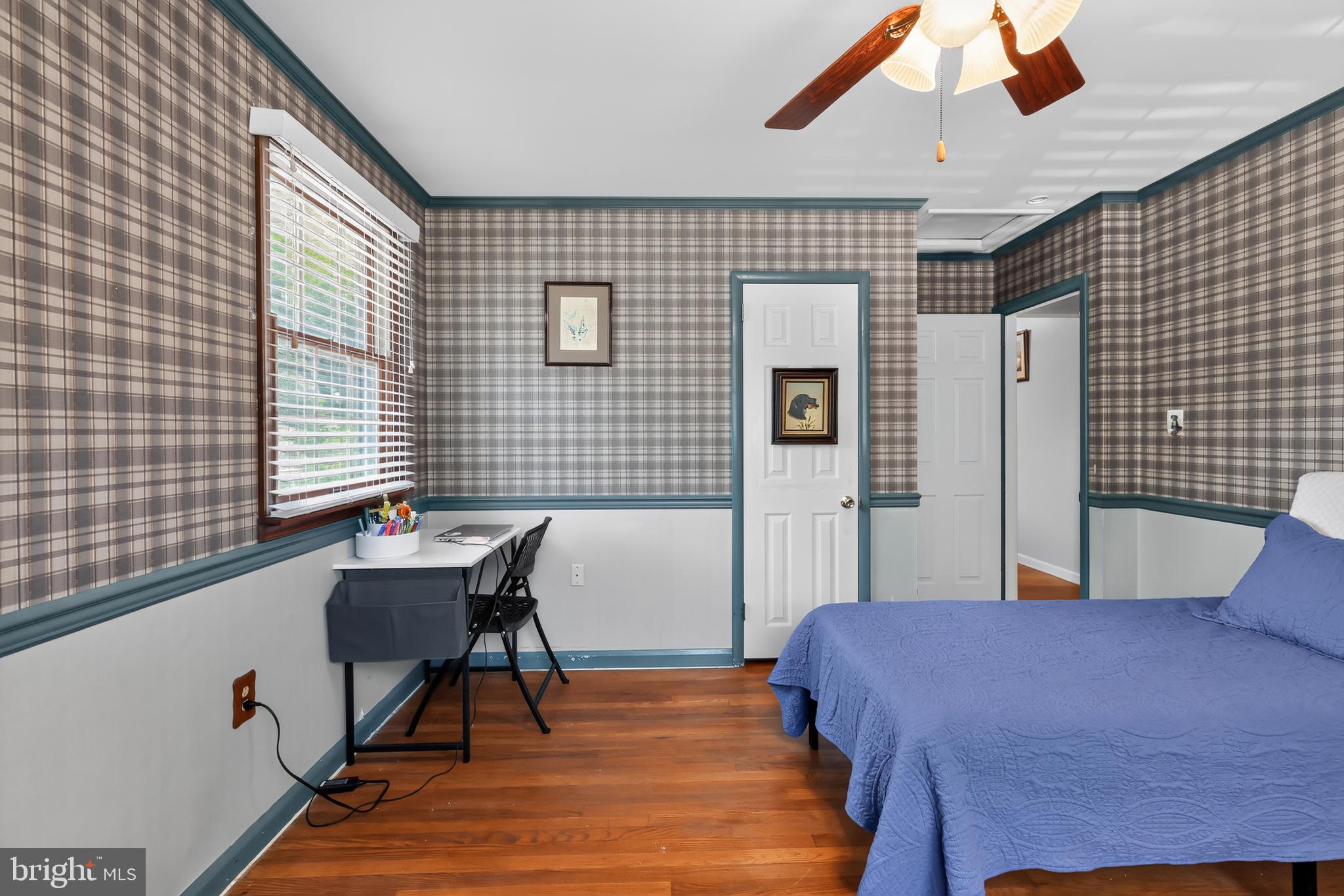 GRAYLYN CREST - Residential