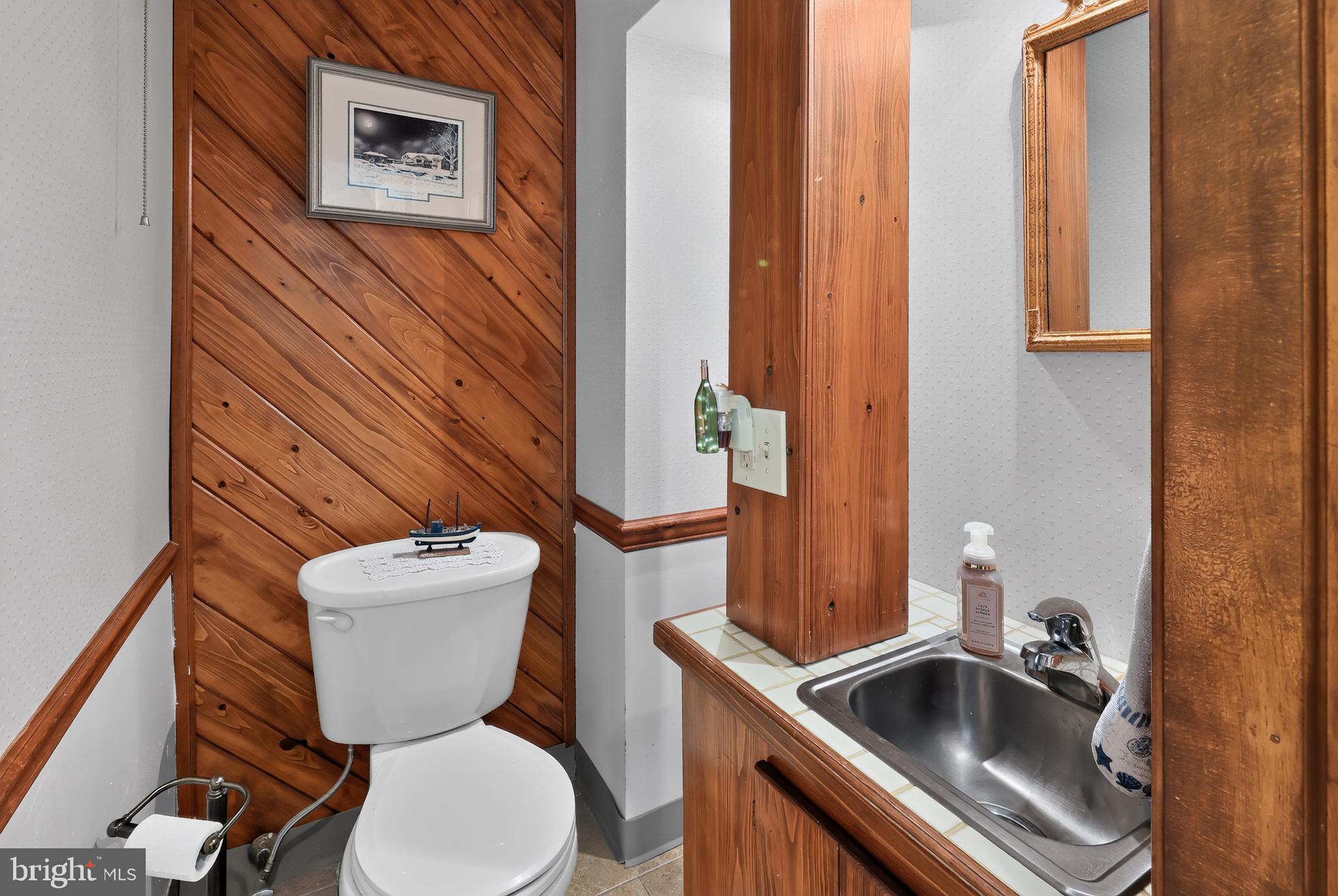 GRAYLYN CREST - Residential