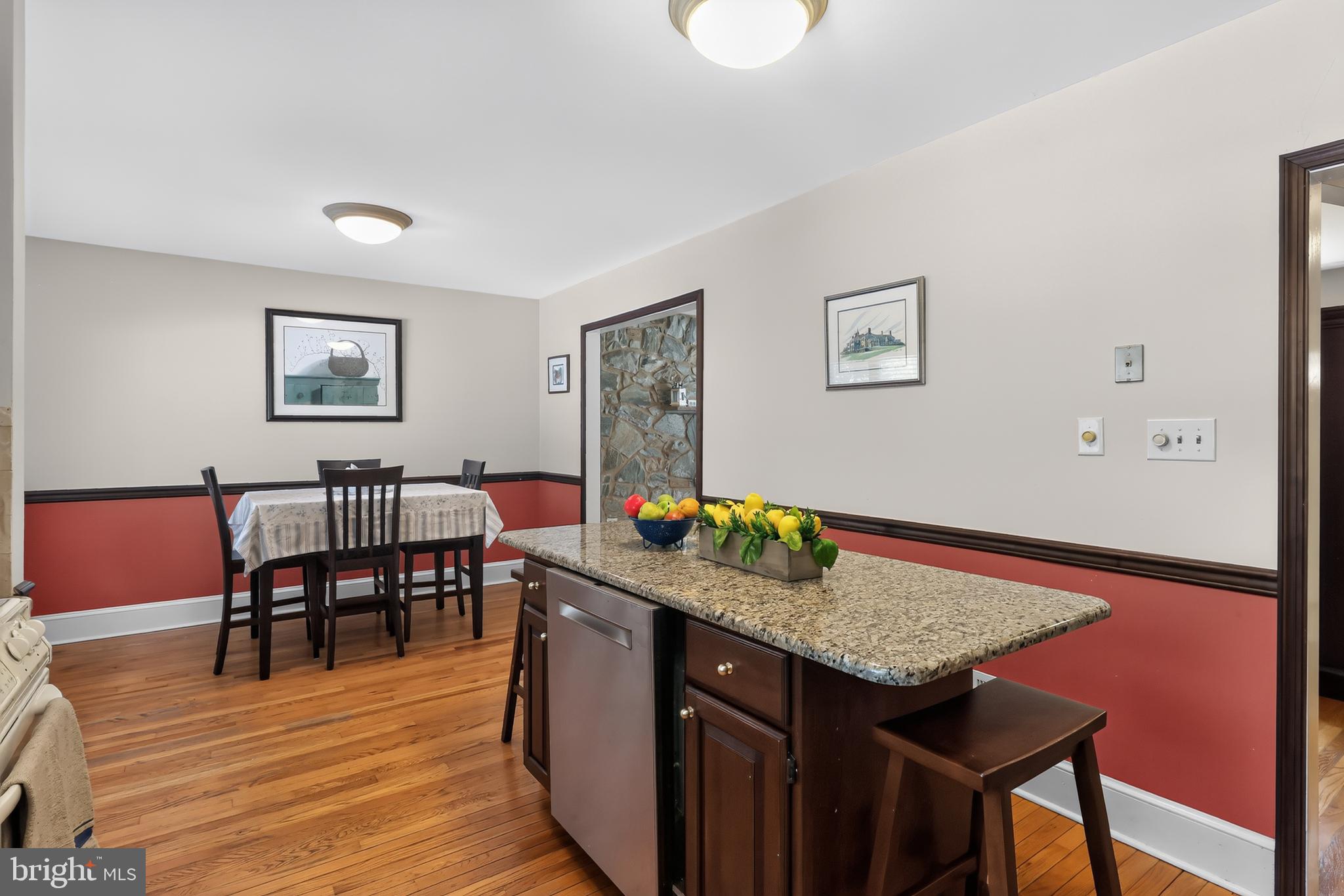 GRAYLYN CREST - Residential