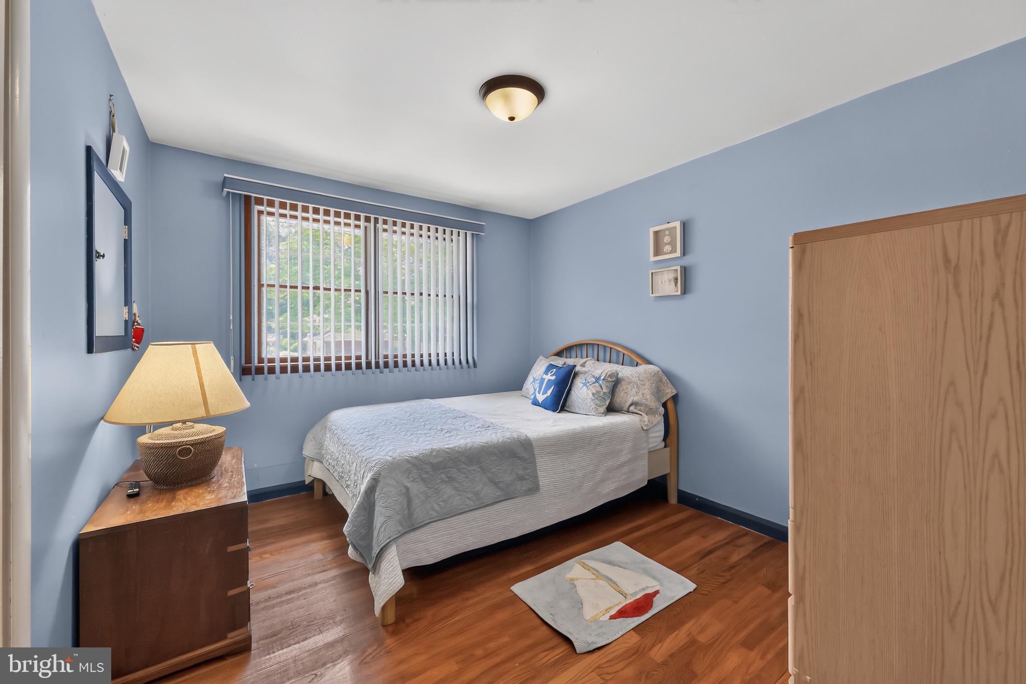 GRAYLYN CREST - Residential