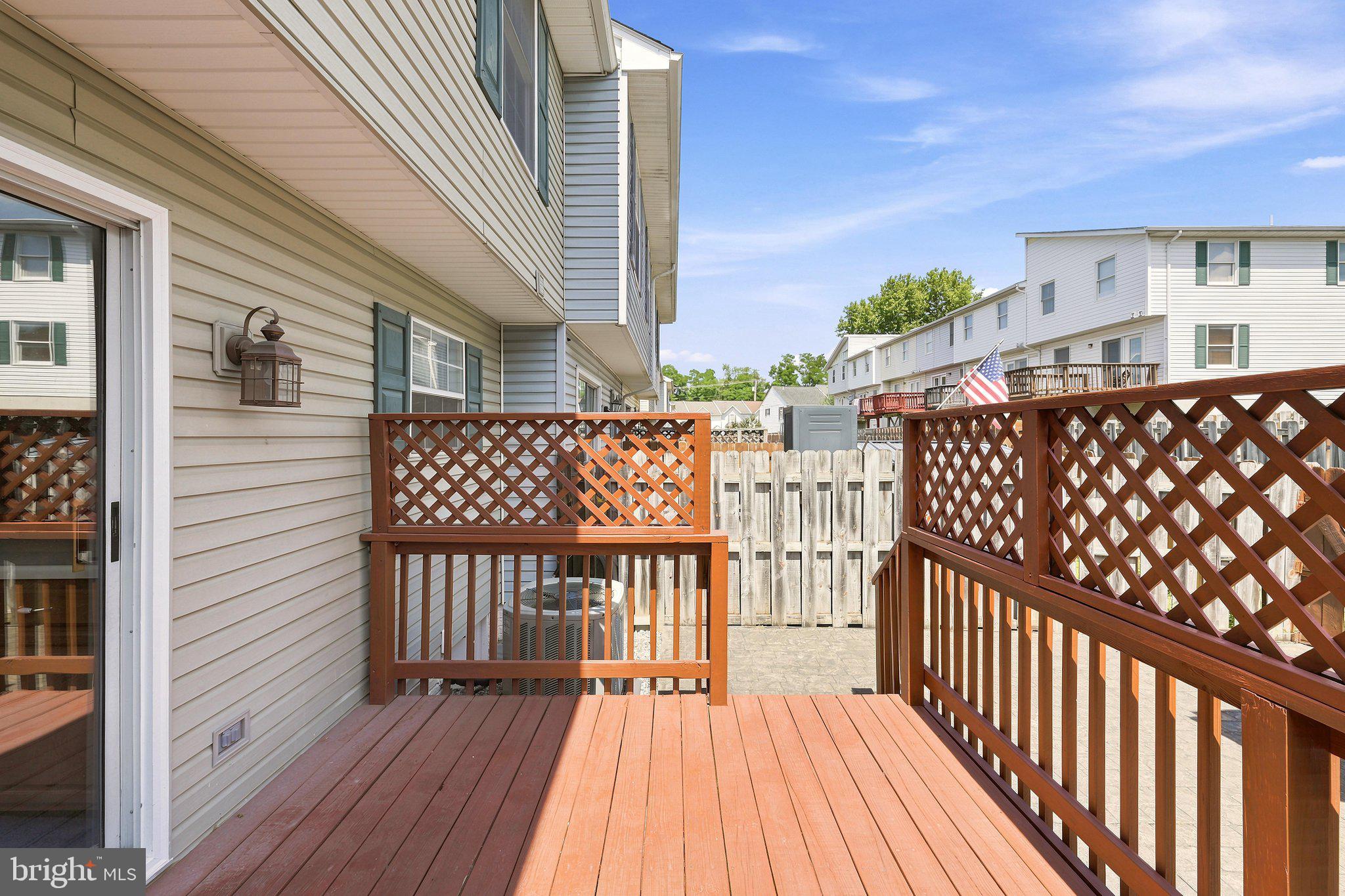 MUSSELMAN SQUARE - Residential