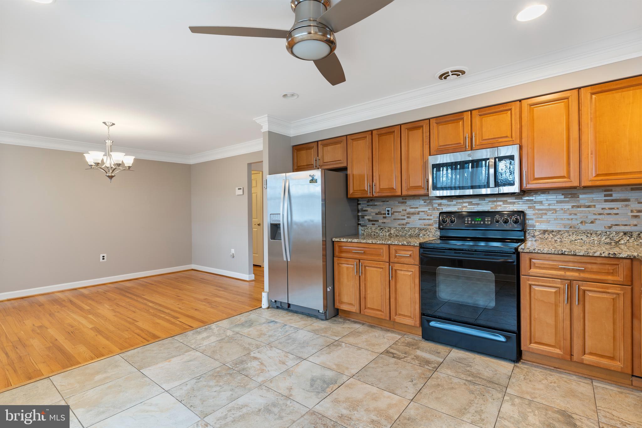 CRESTVIEW MANOR - Residential