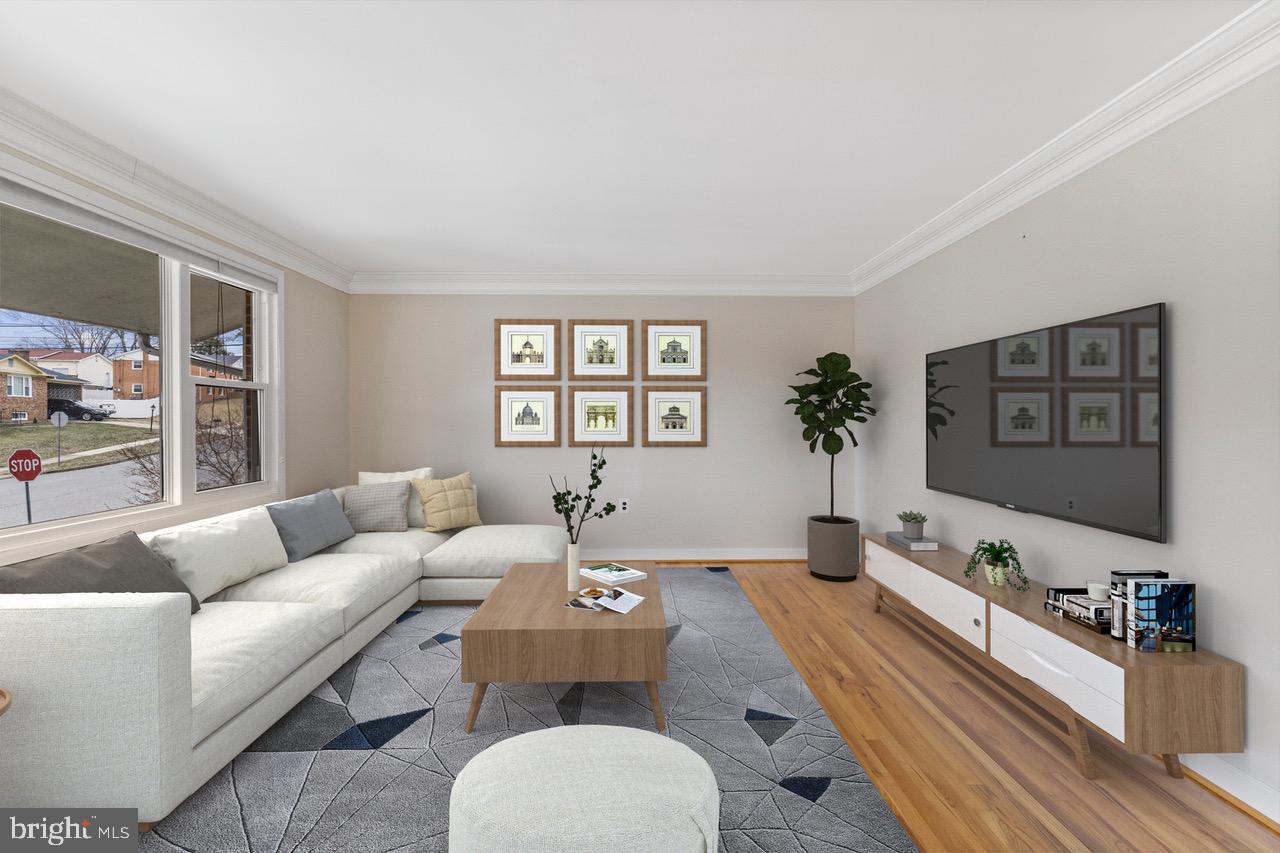 CRESTVIEW MANOR - Residential