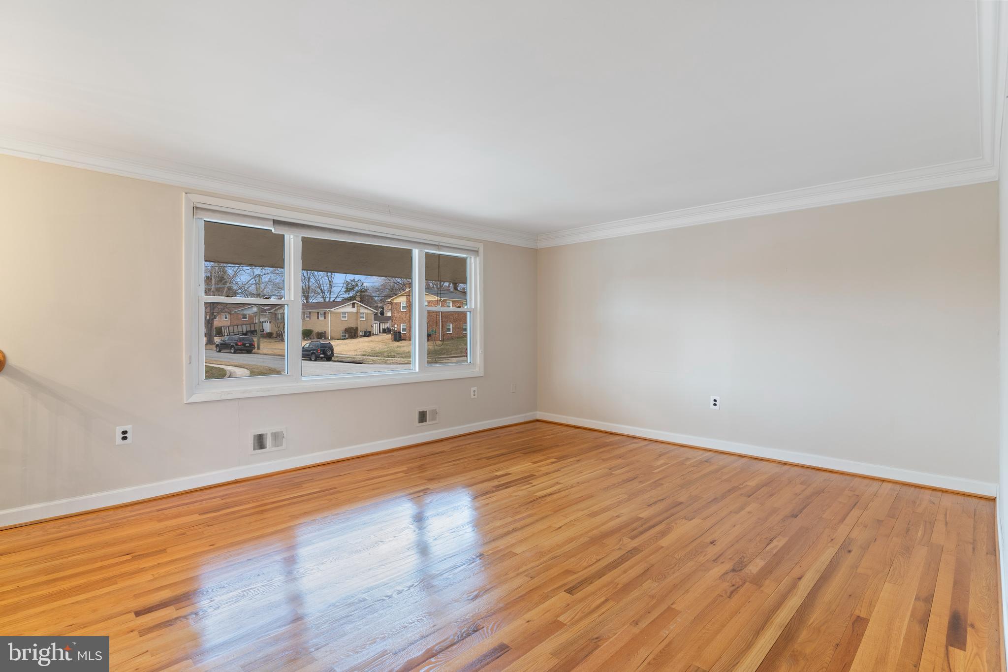CRESTVIEW MANOR - Residential