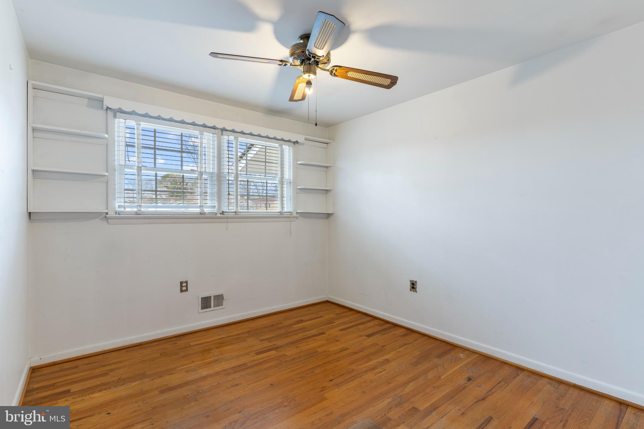 CRESTVIEW MANOR - Residential